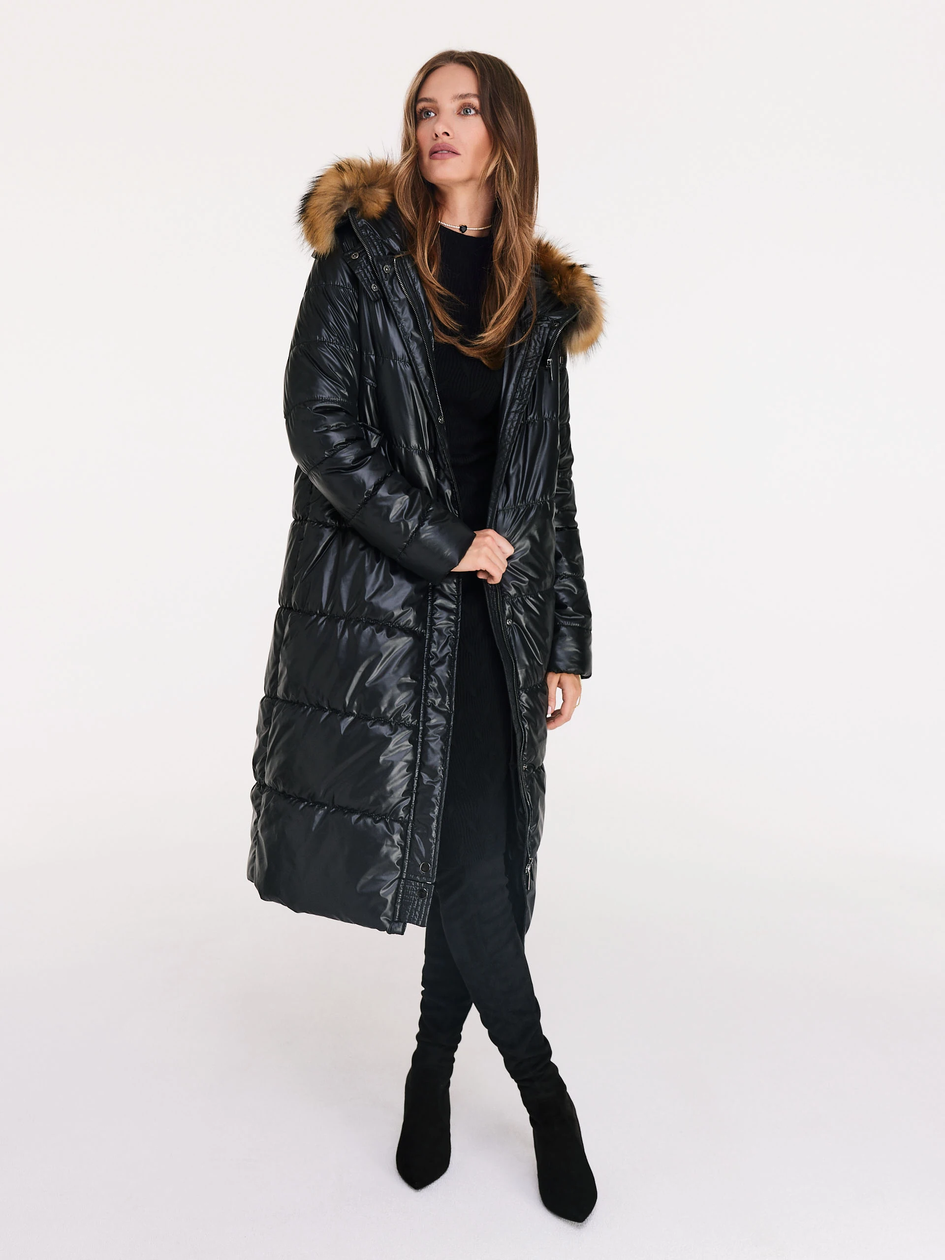 Long quilted coat in black