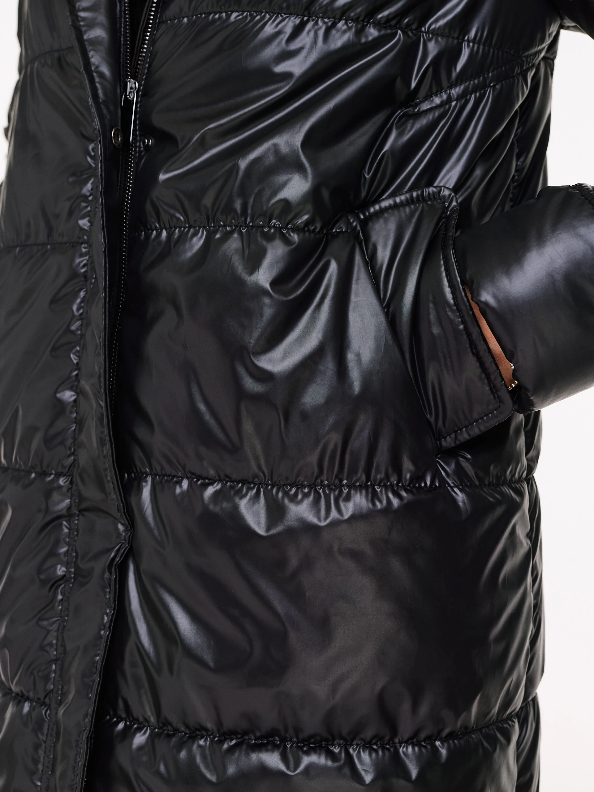 Long quilted coat in black
