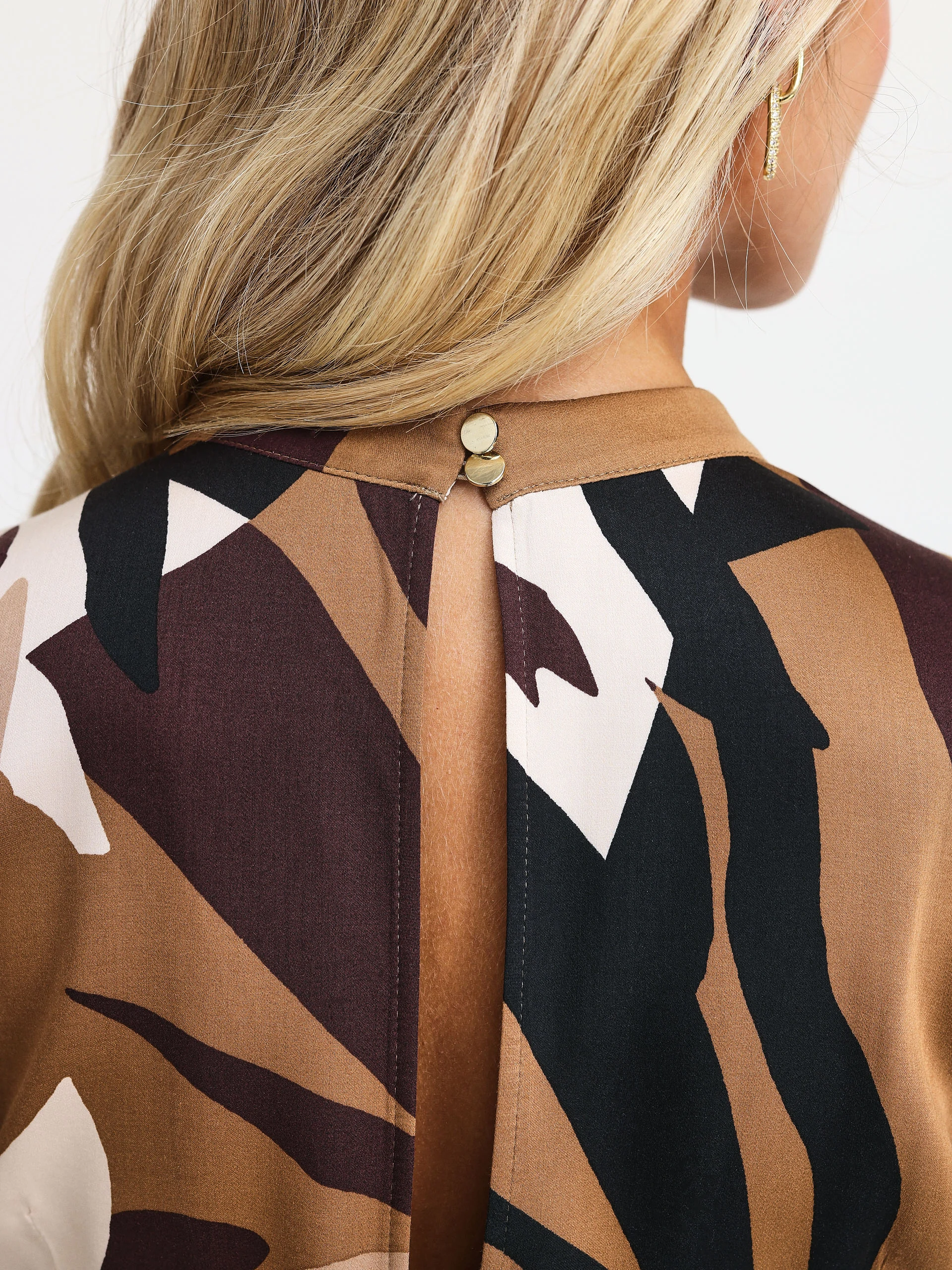 Caramel dress with abstract pattern