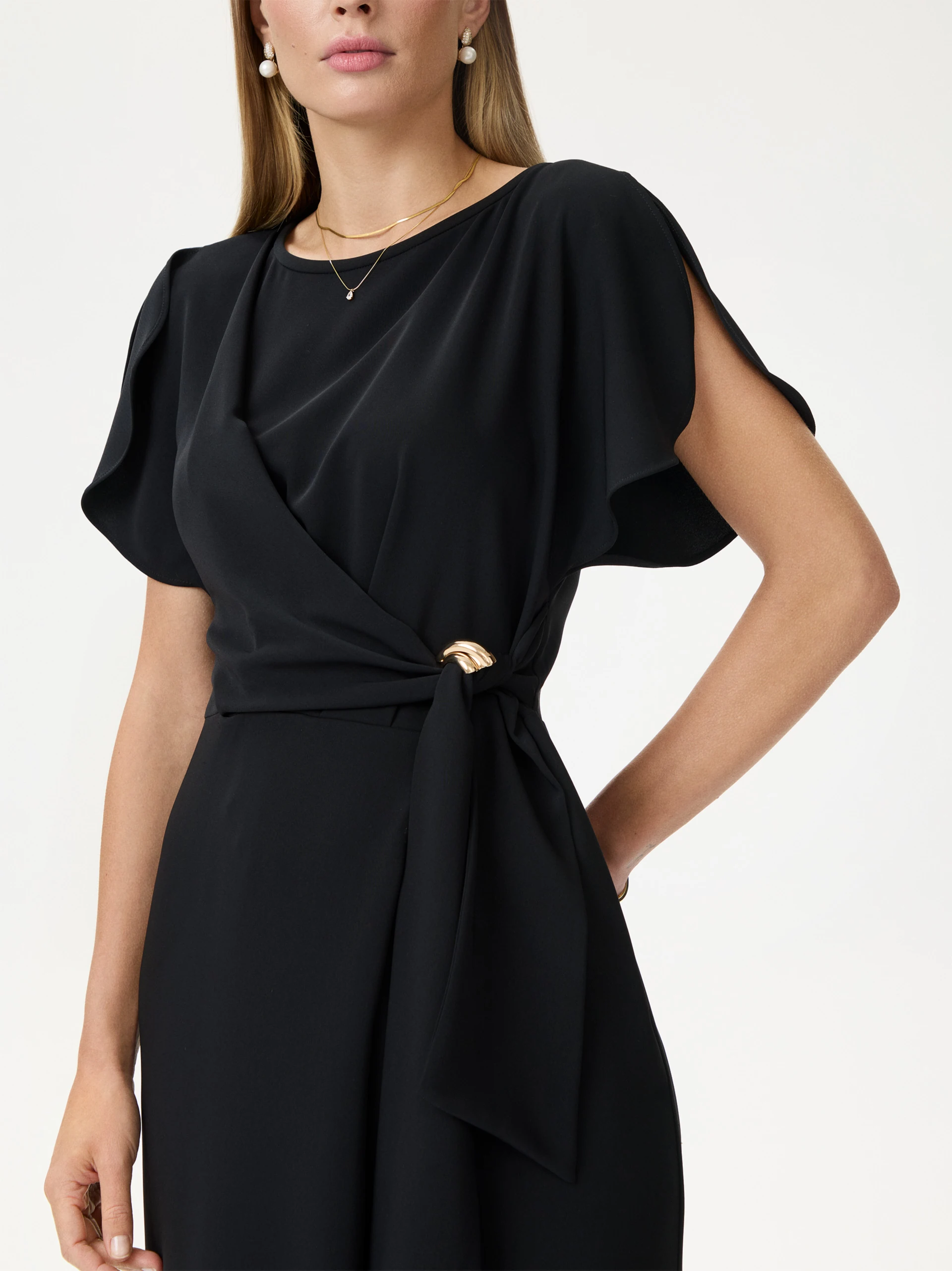 Elegant black jumpsuit with wide legs