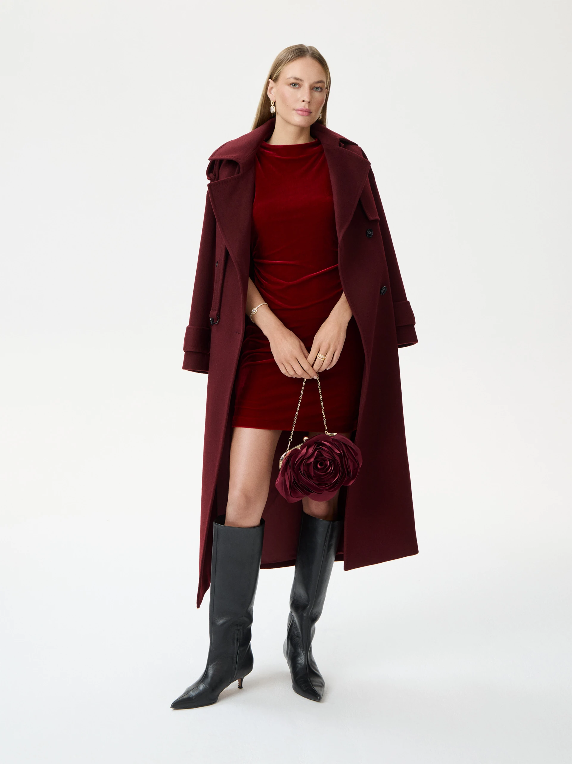 Velour dress with ruffles