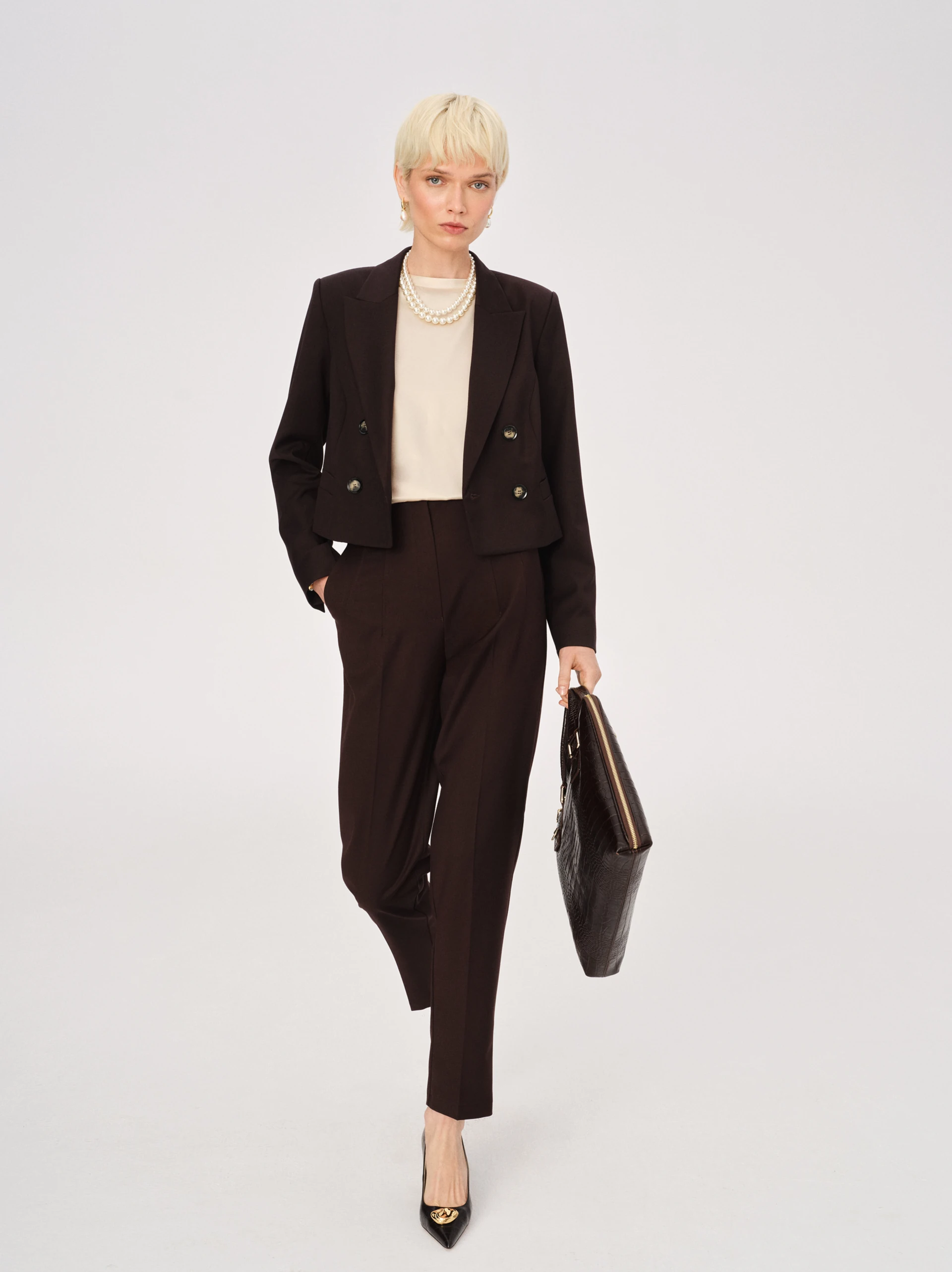 High-waisted chocolate cigarette pants