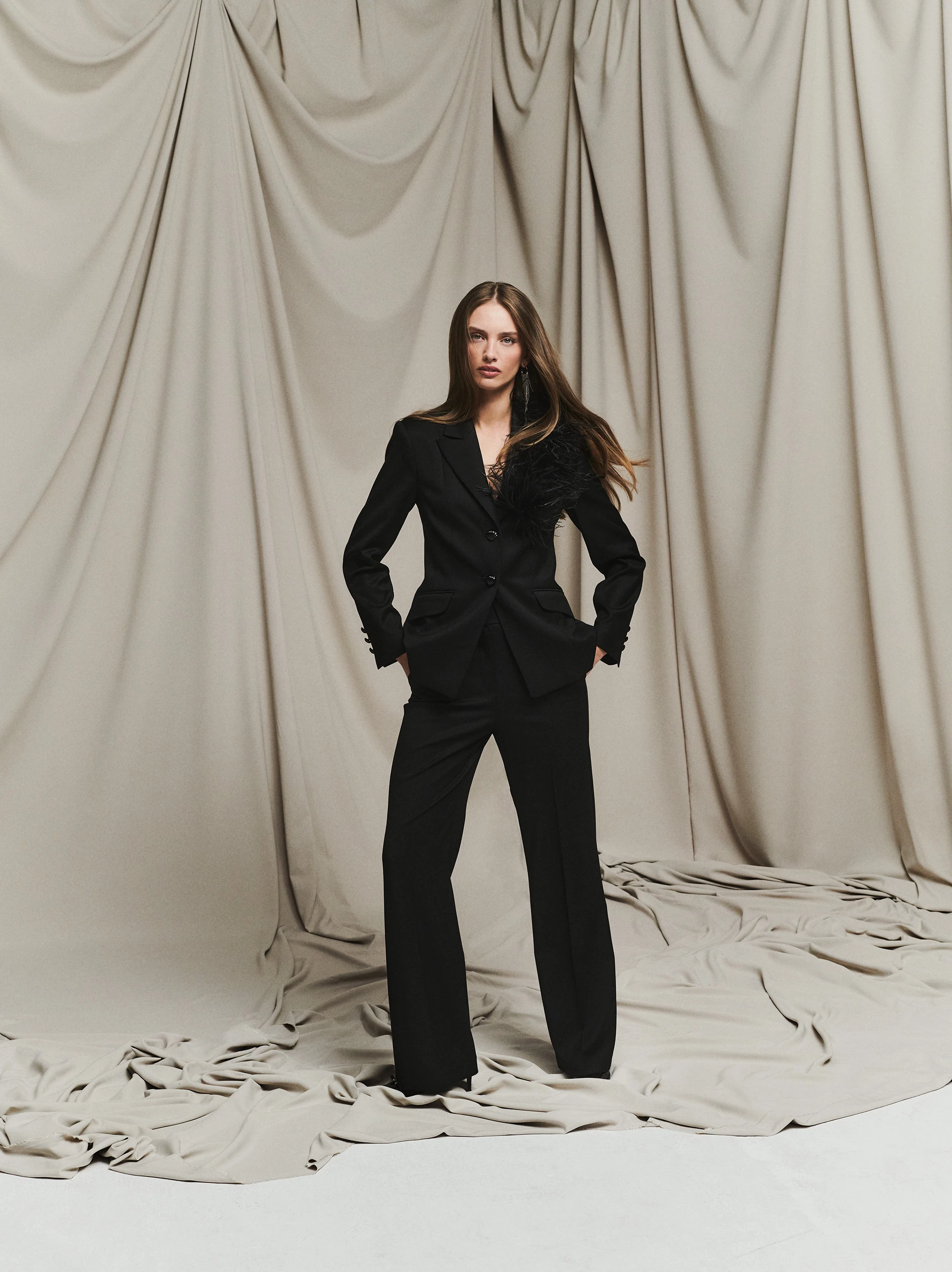 Black elegant wide-leg pants