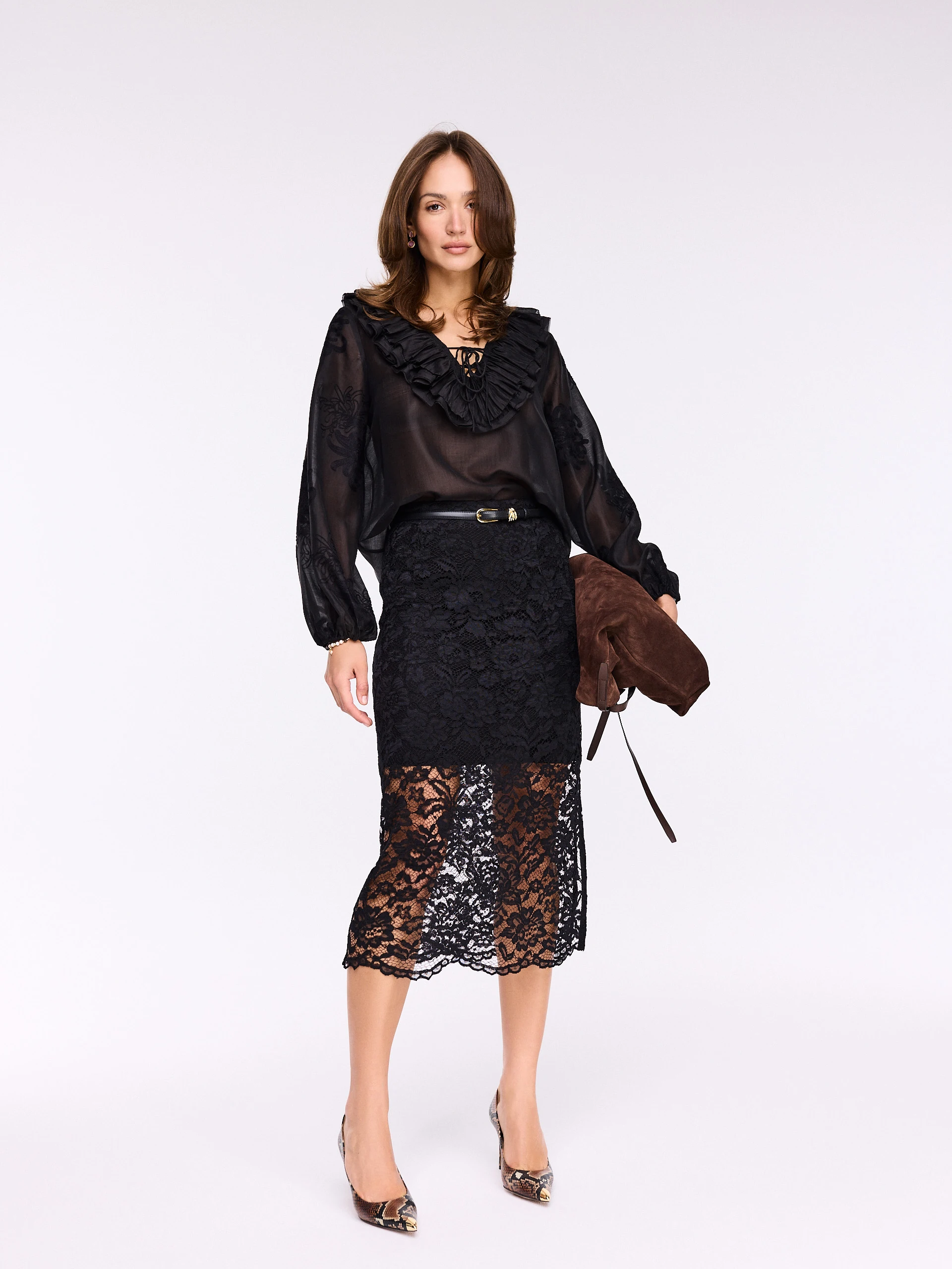 Black fitted lace skirt