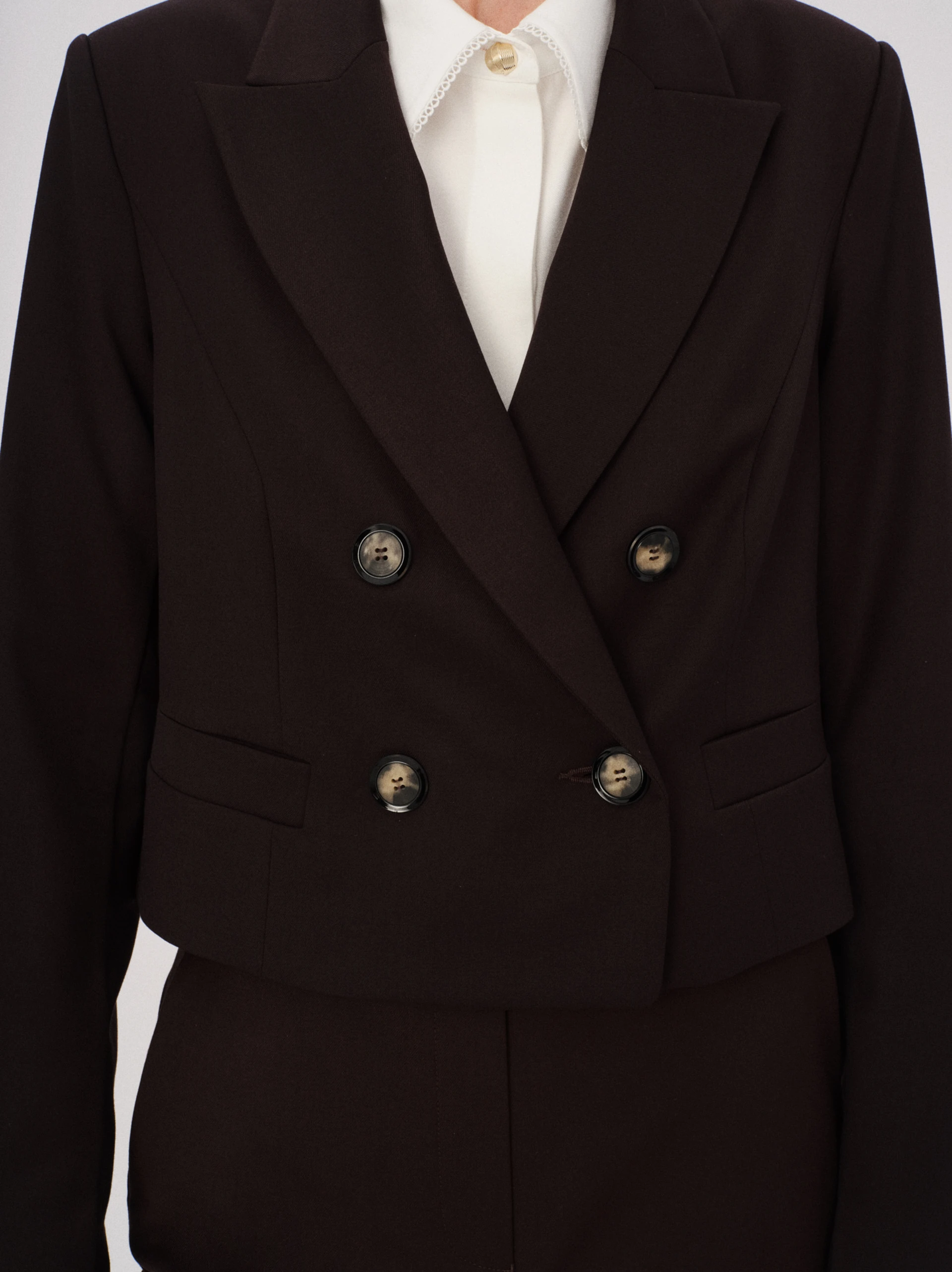 Short jacket in chocolate brown