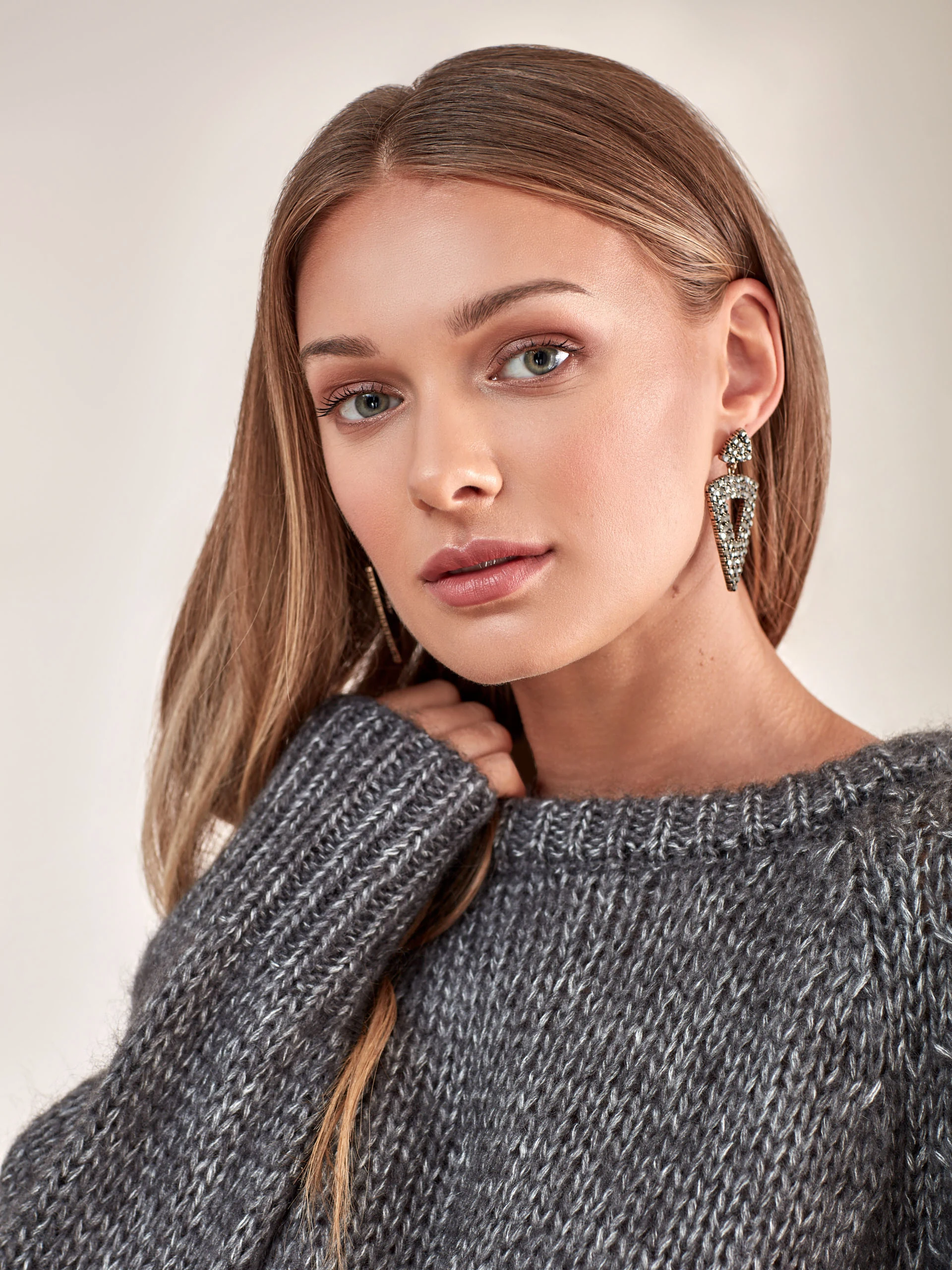 GRAY MOHAIR SWEATER