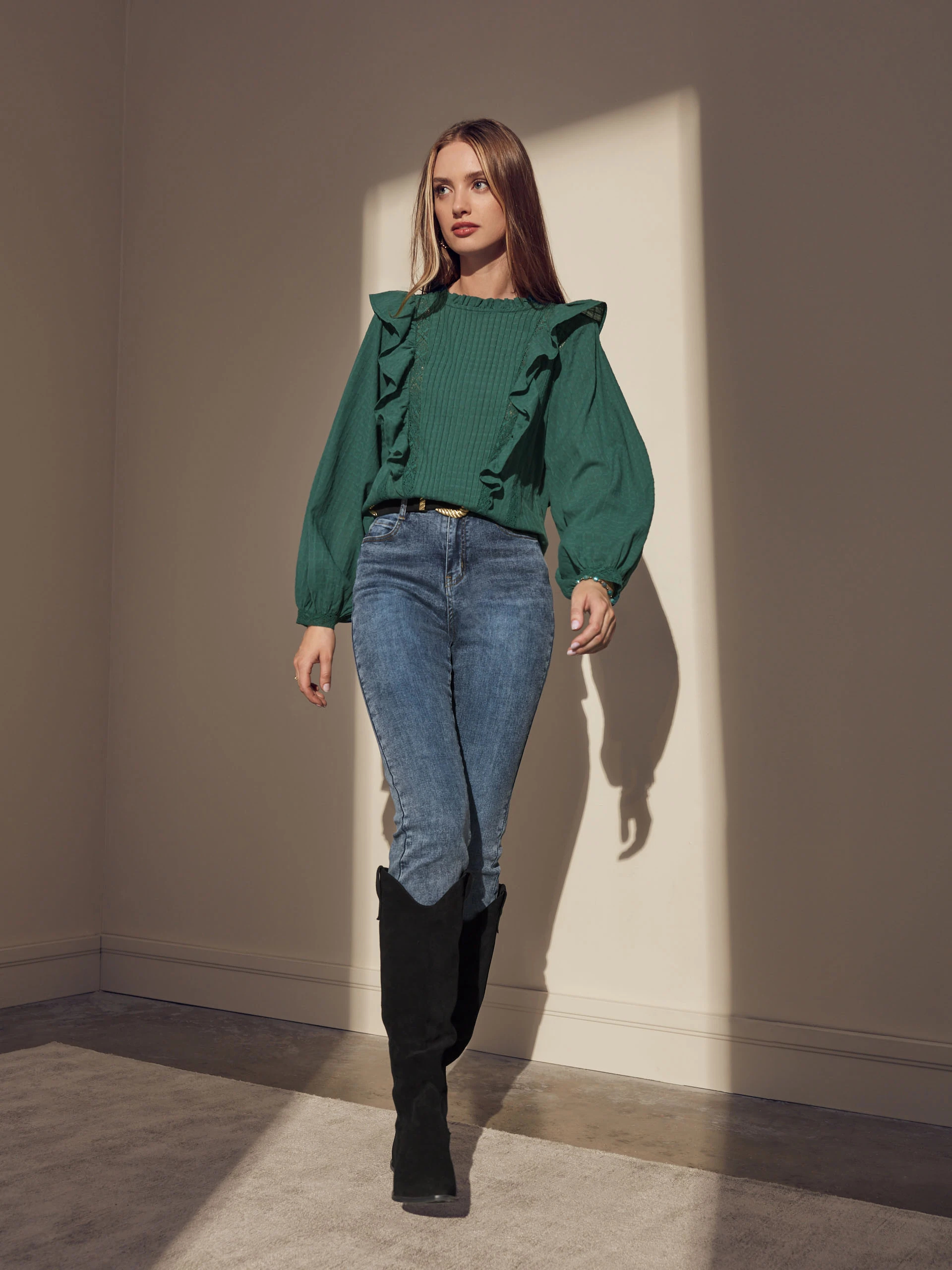 GREEN BLOUSE WITH RUFFLES