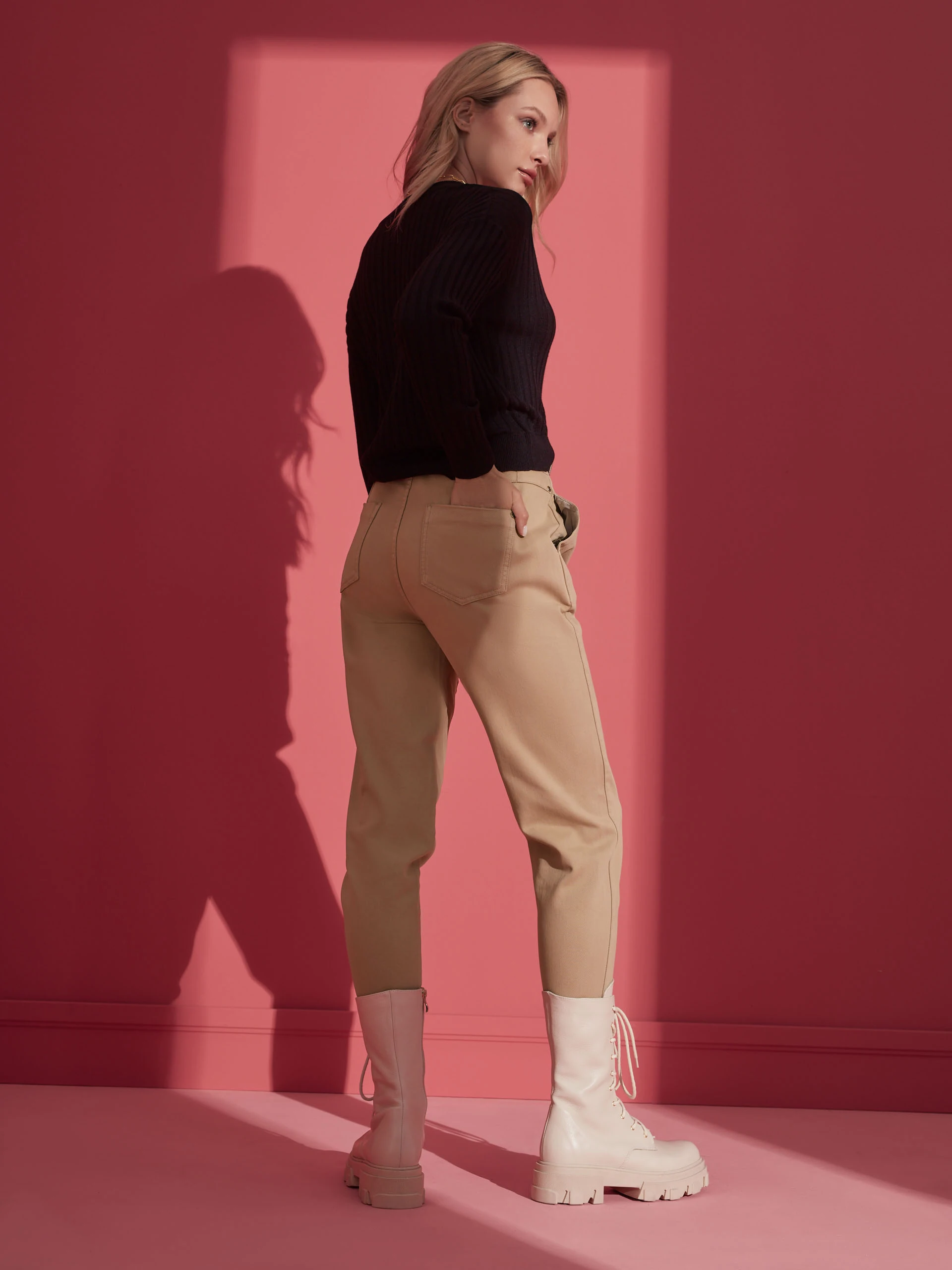 BROWN HIGH-WAISTED PANTS