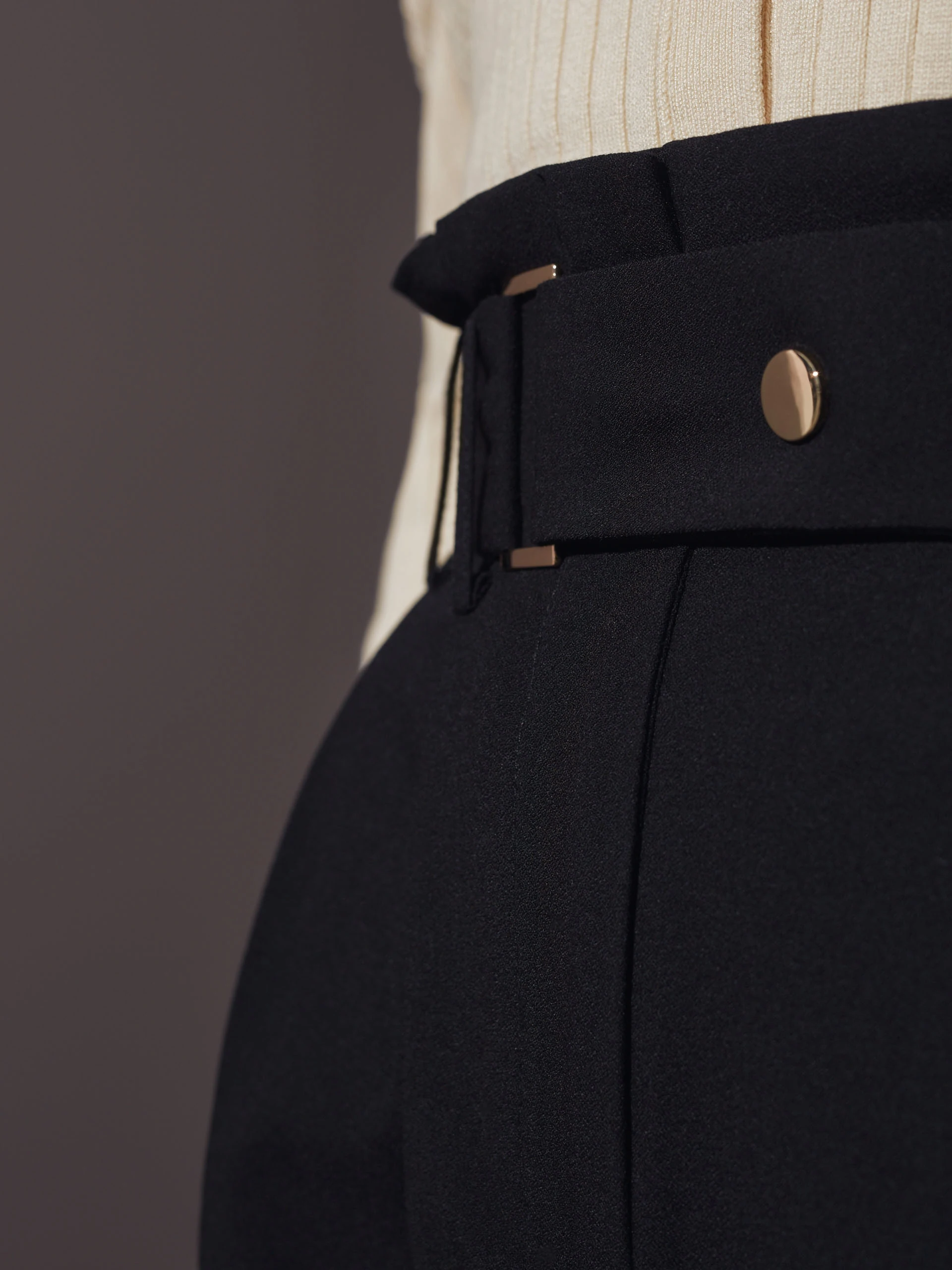 BLACK PANTS WITH BELT