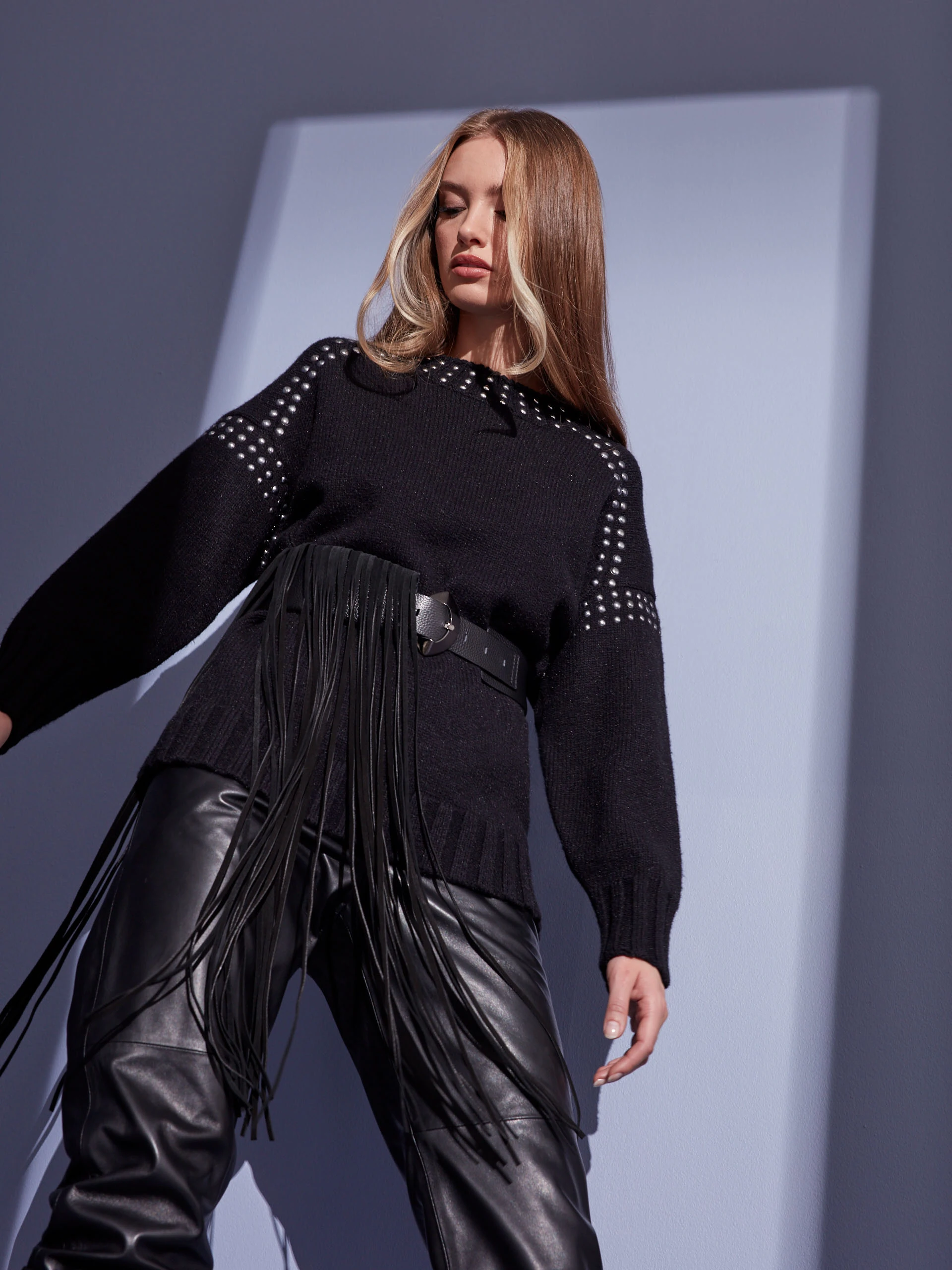 HIGH-WAISTED LEATHER PANTS