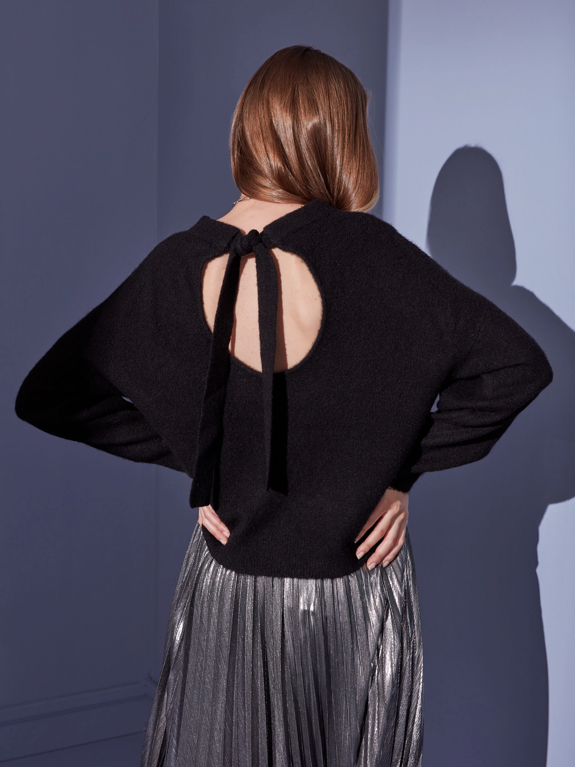 SILVER PLEATED SKIRT