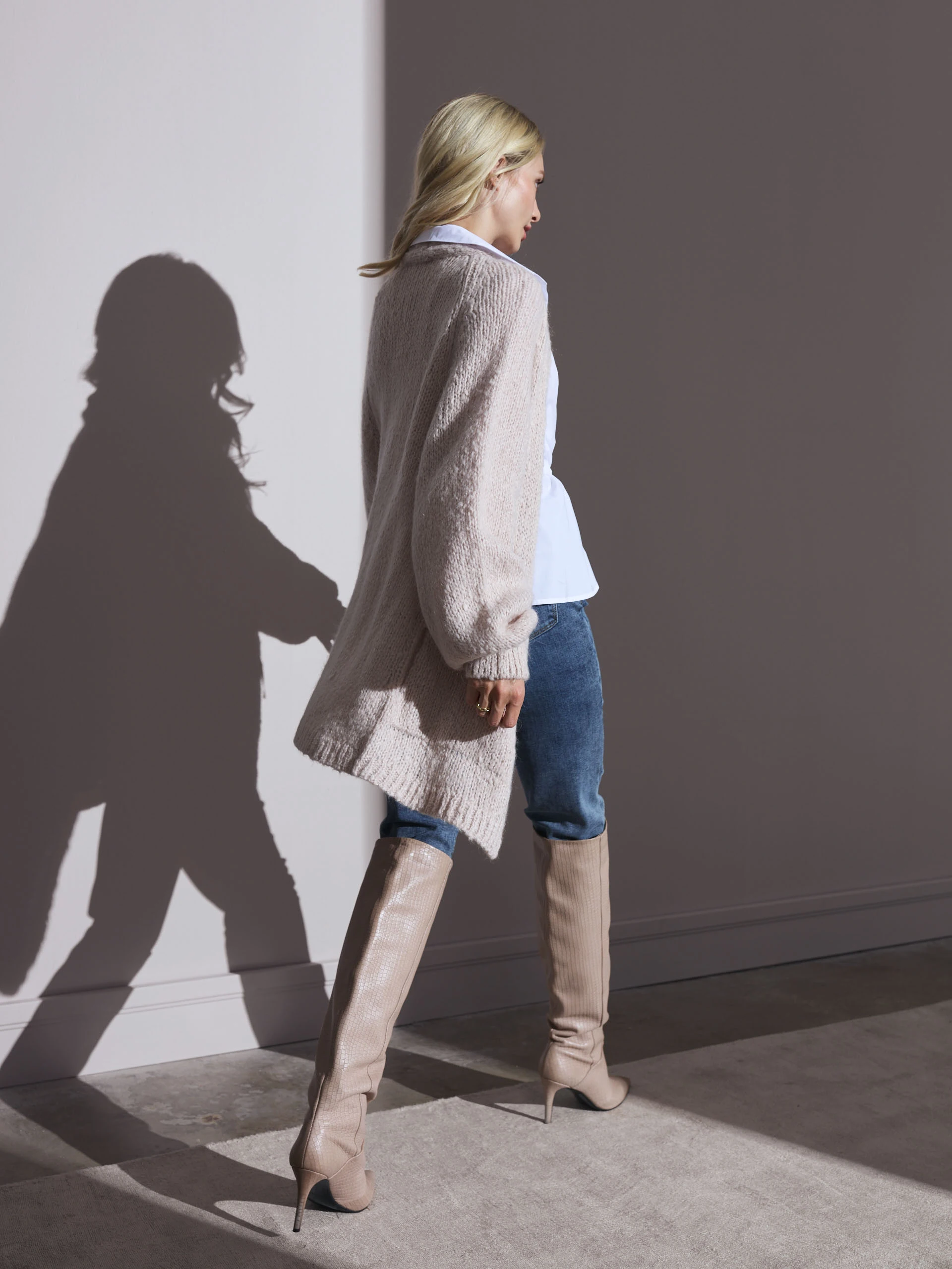 BEIGE CARDIGAN