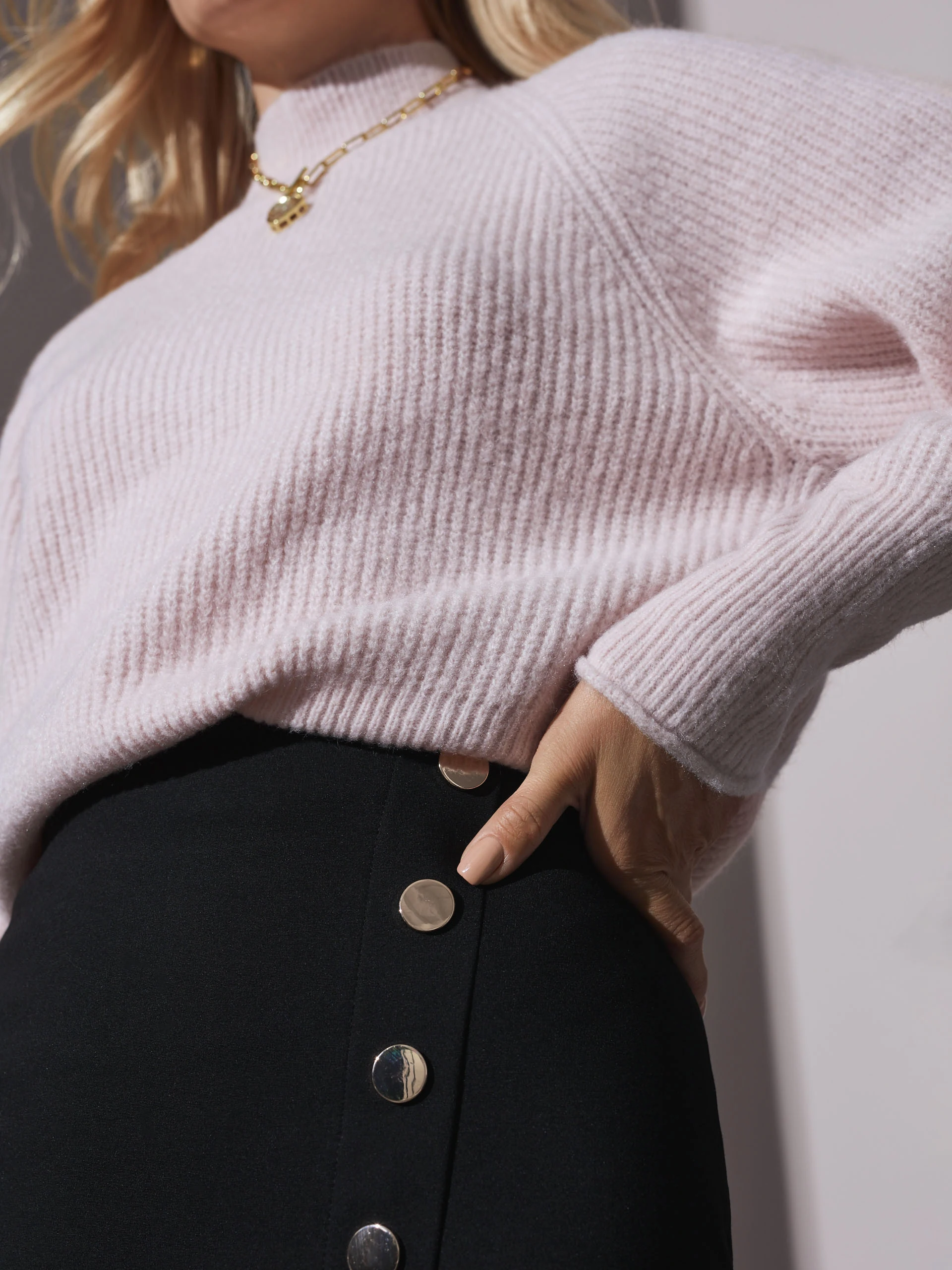 SOFT PINK SWEATER