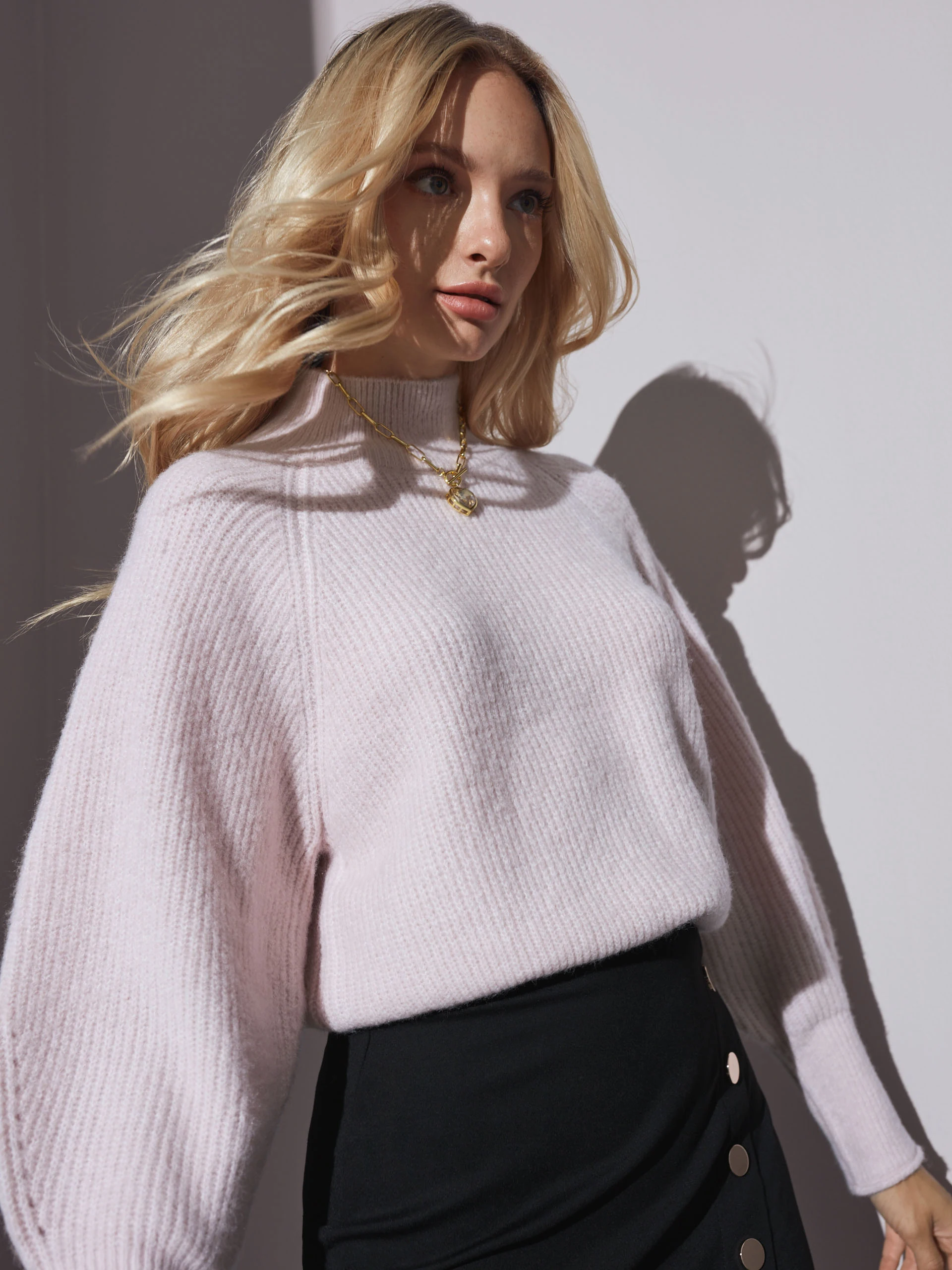 SOFT PINK SWEATER