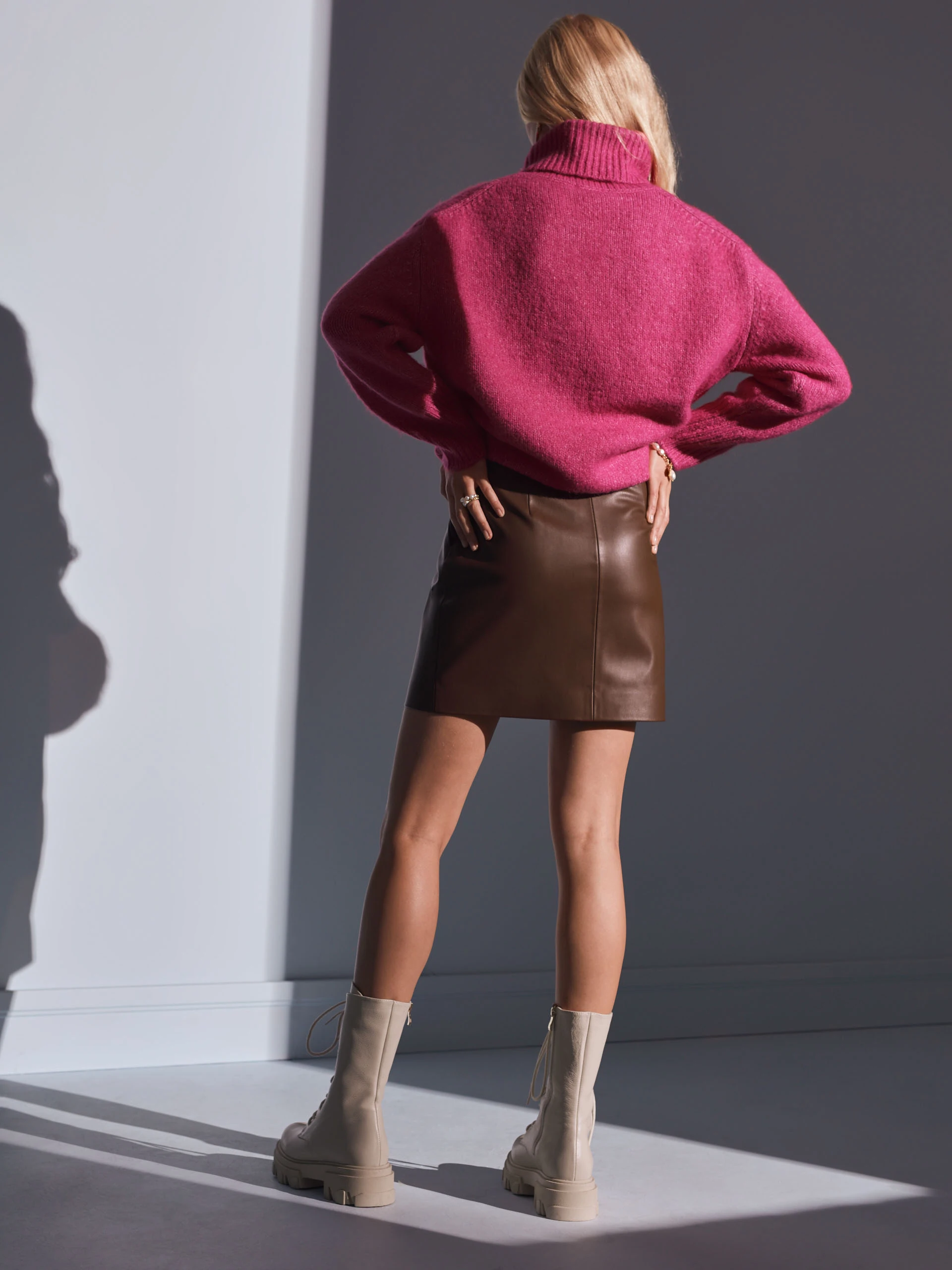 SWETER Z WYSOKIM GOLFEM
