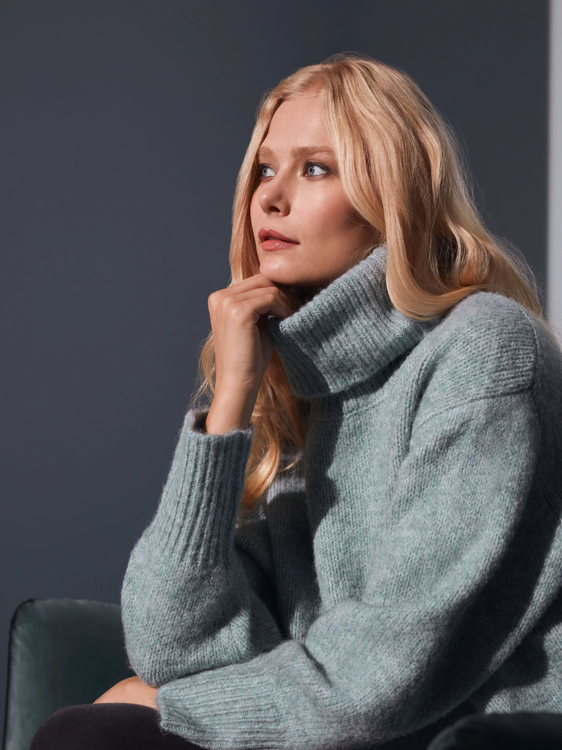 OVERSIZE SWEATER