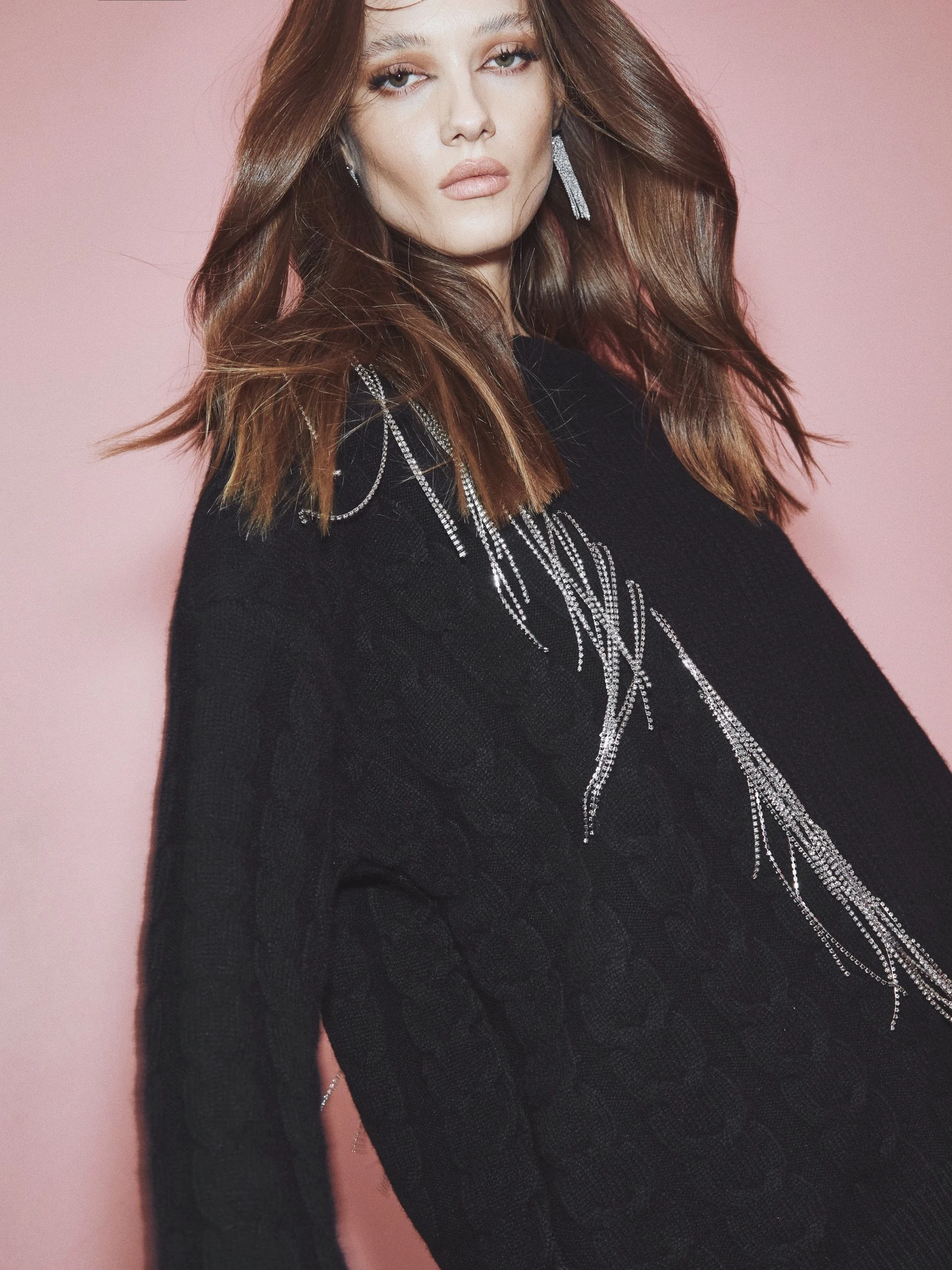 WOOL SWEATER WITH SHINY TASSELS