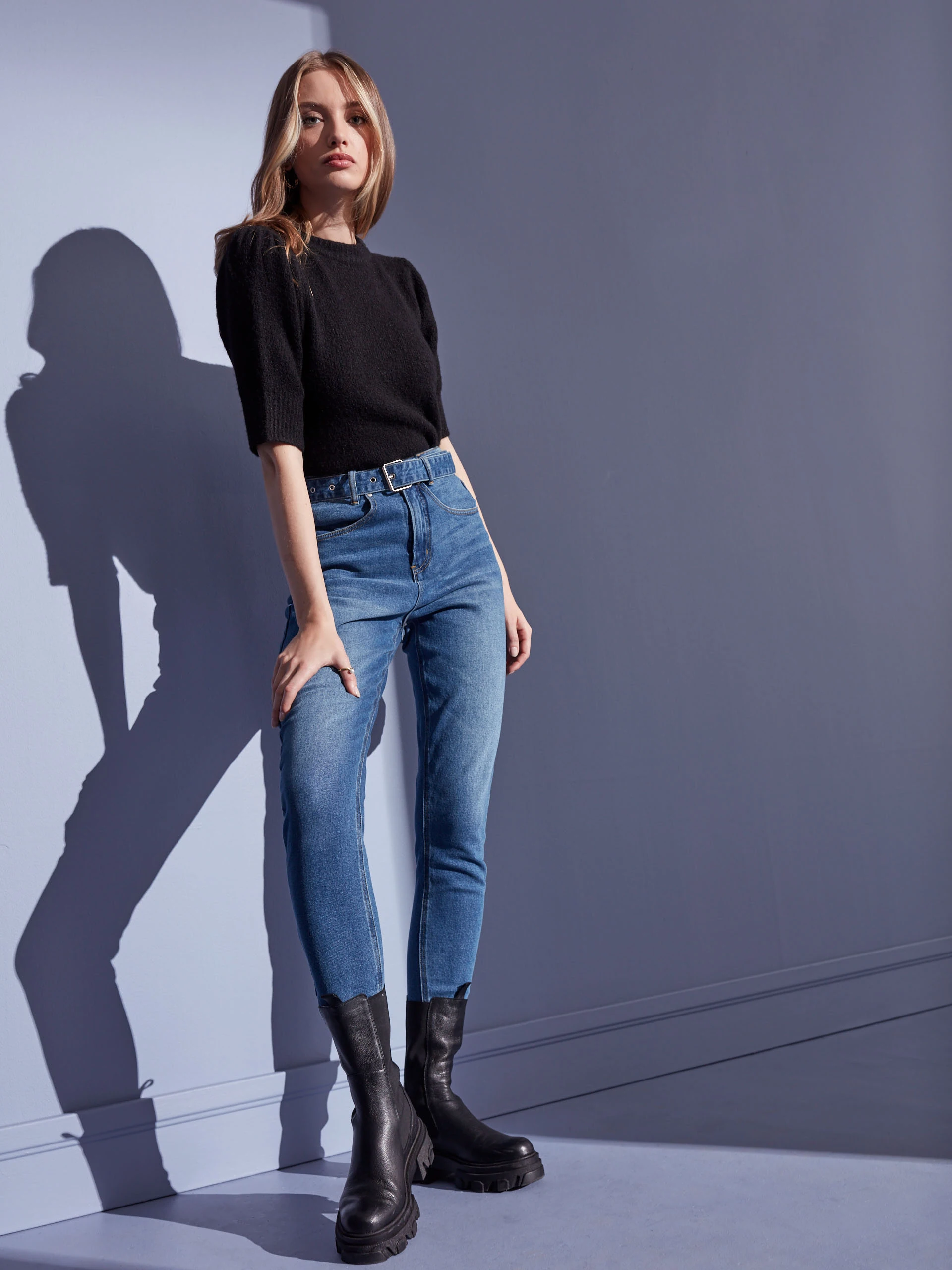 BLACK SWEATER WITH BUFF SLEEVES