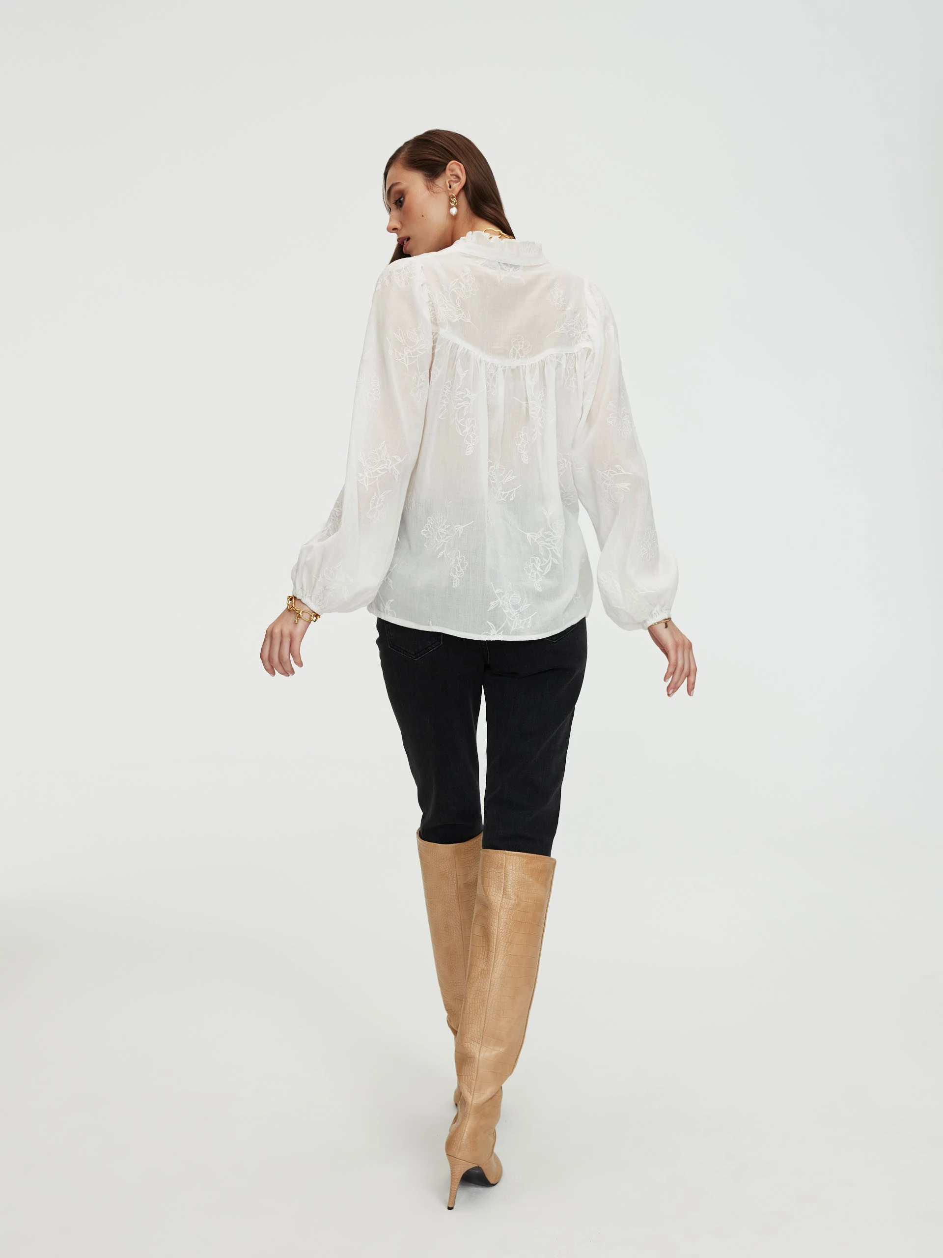 White blouse with wide sleeves
