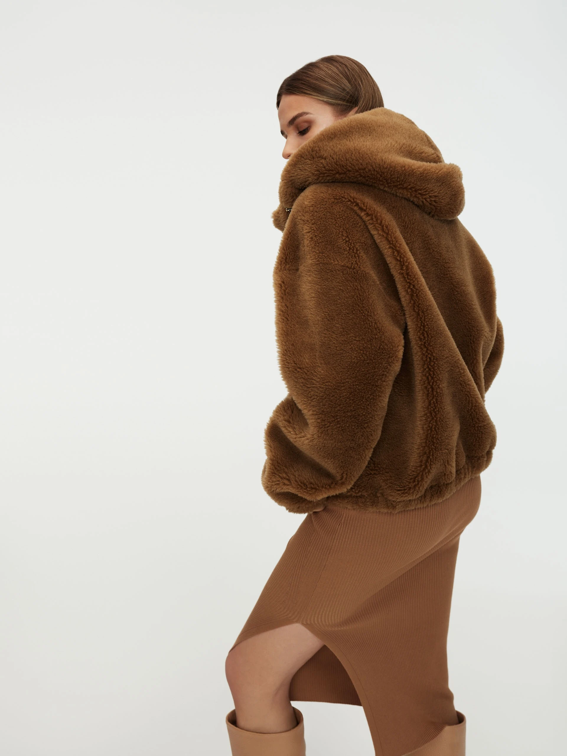 Woolen jacket with hood