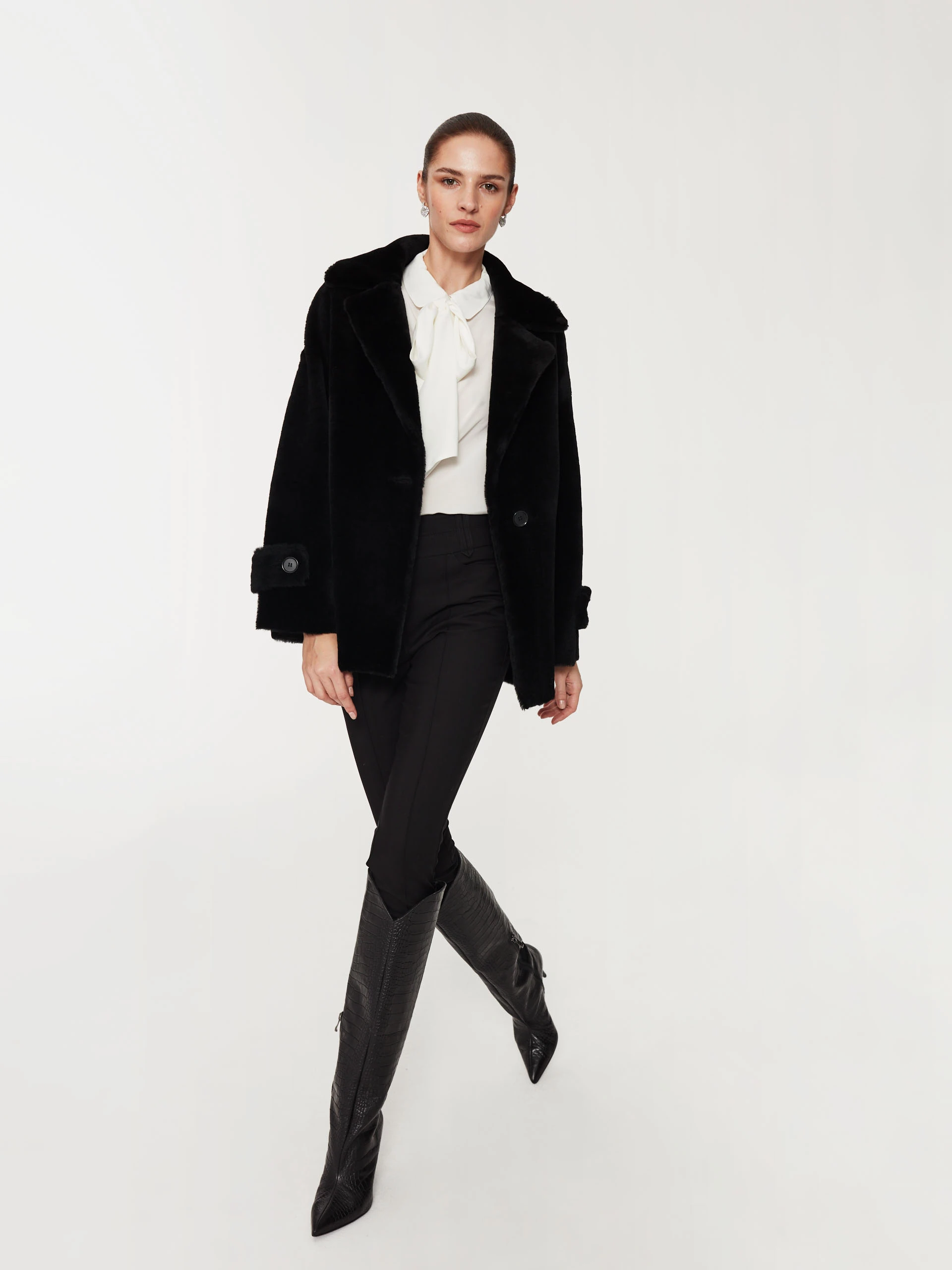 Short black sheepskin