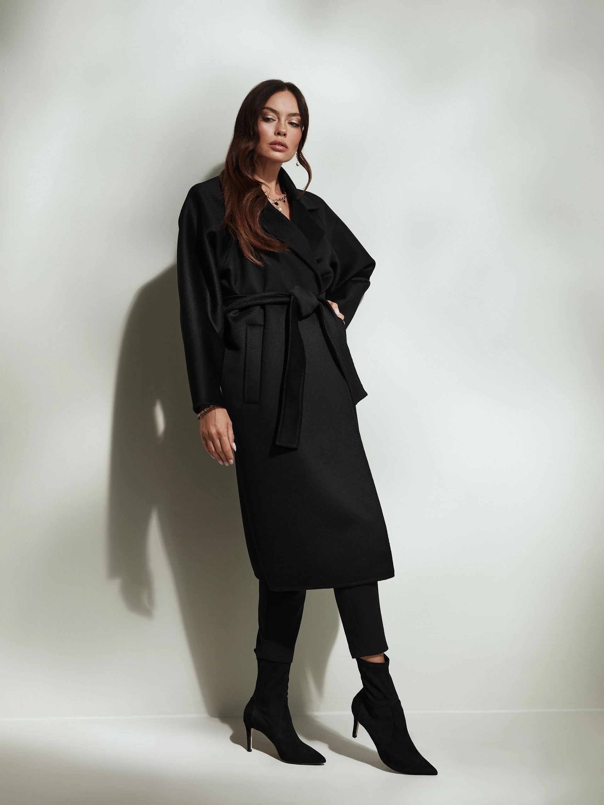 Black wool coat with Zibellino effect