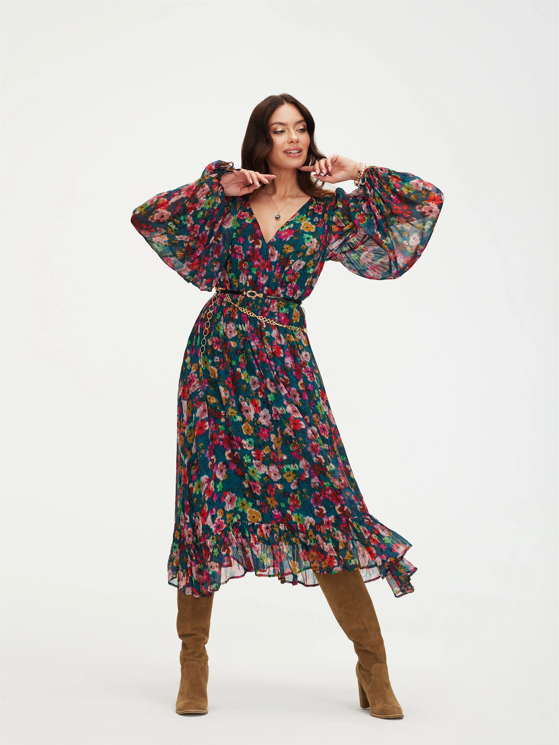 Floral midi dress with ruffle