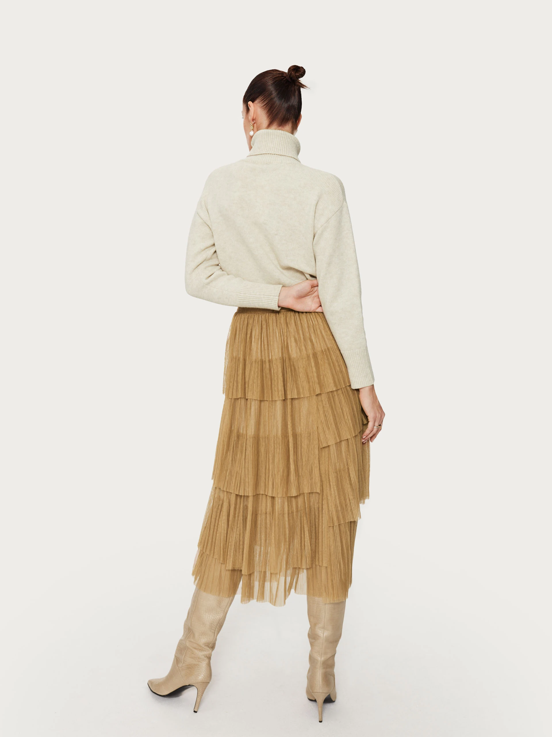 Caramel midi skirt with ruffles