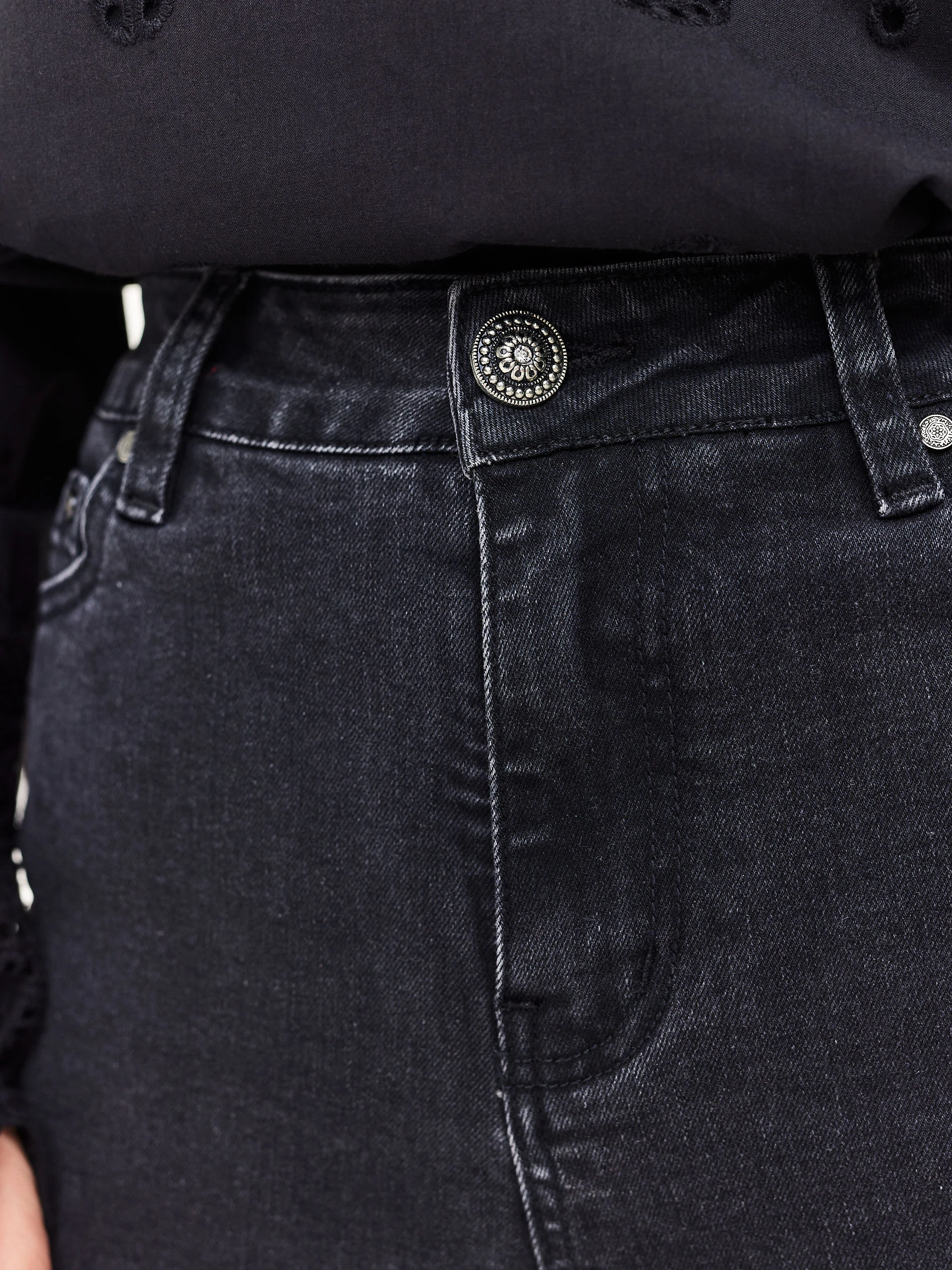 Denim black high-waisted pants