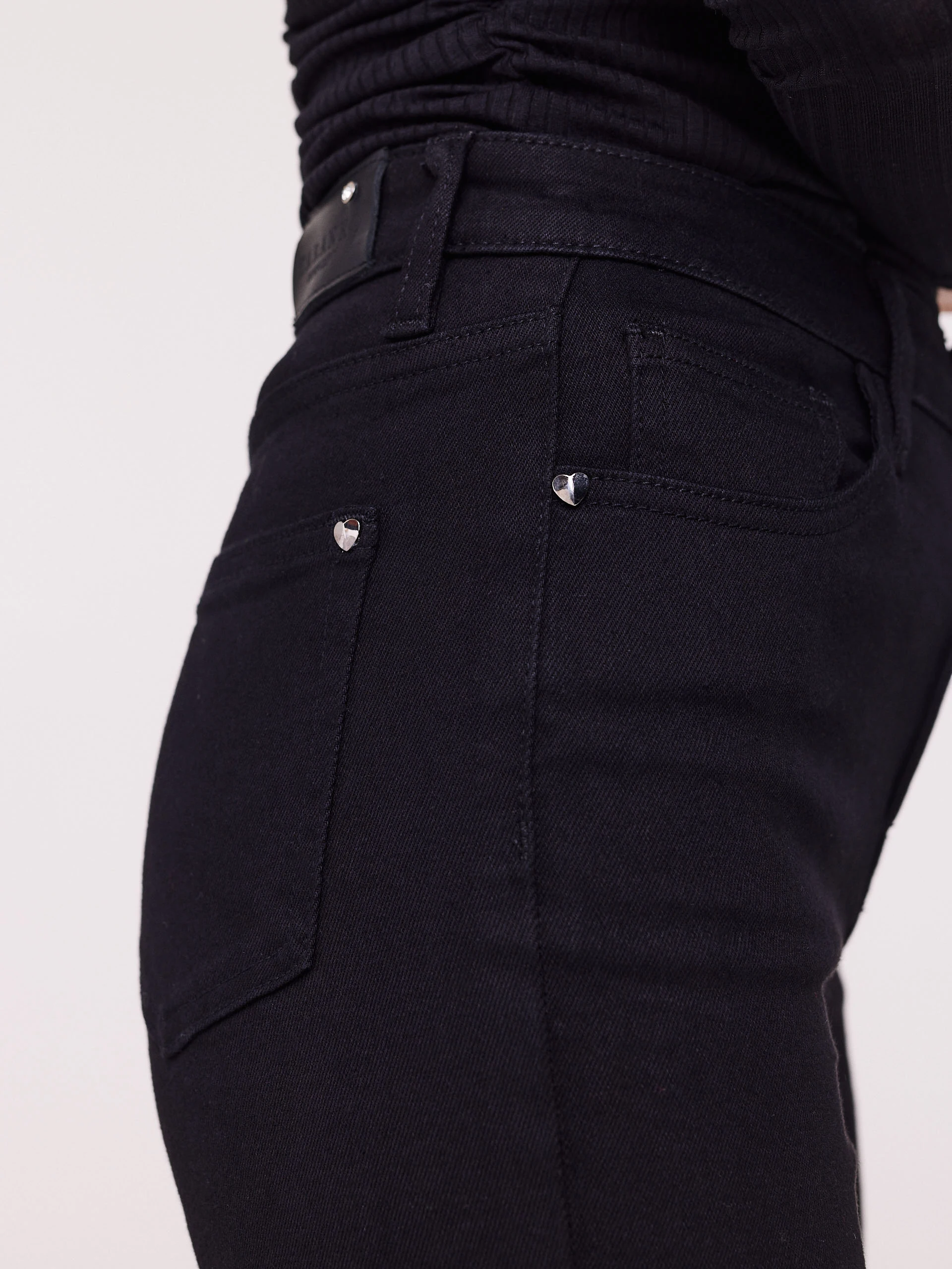 Black high-waisted tube pants