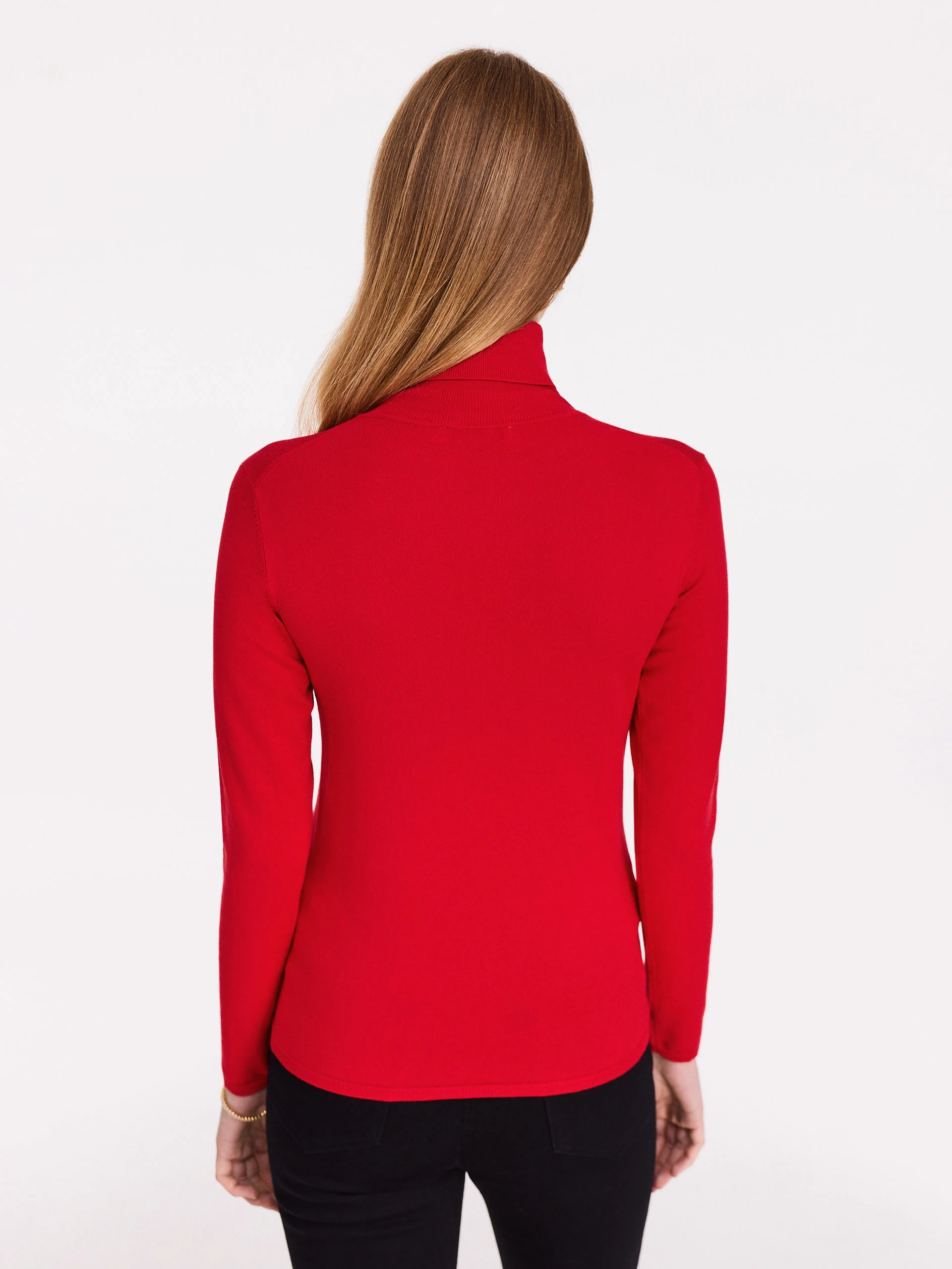 Matching red turtleneck with viscose