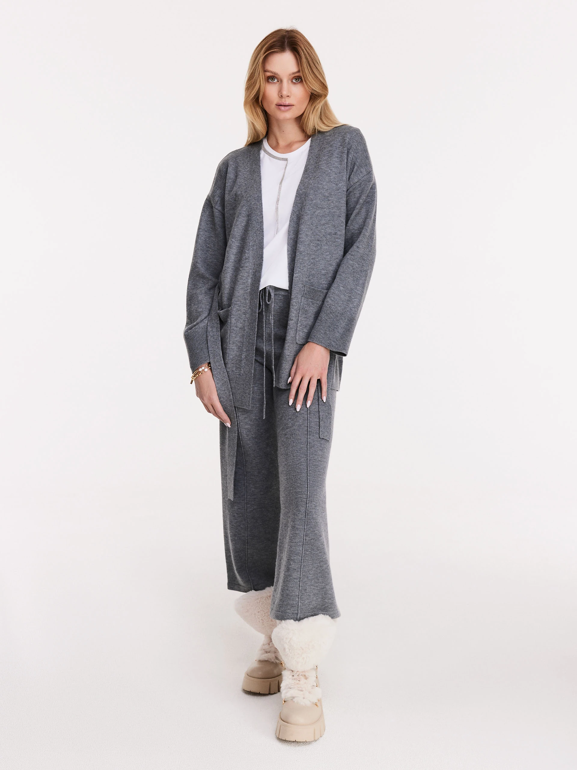 Gray unbuttoned merino wool cardigan
