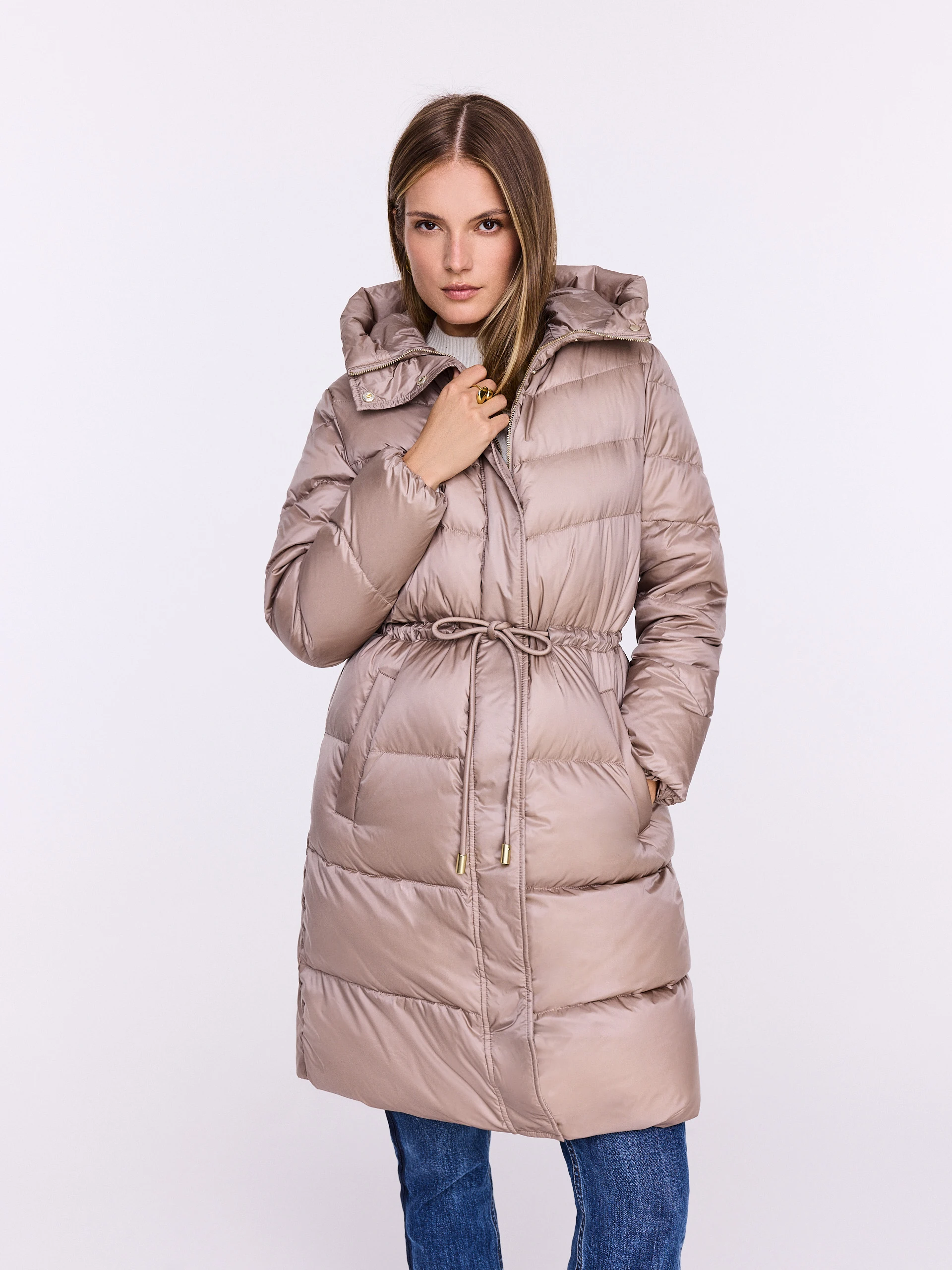 Warm beige coat with a tie at the waist