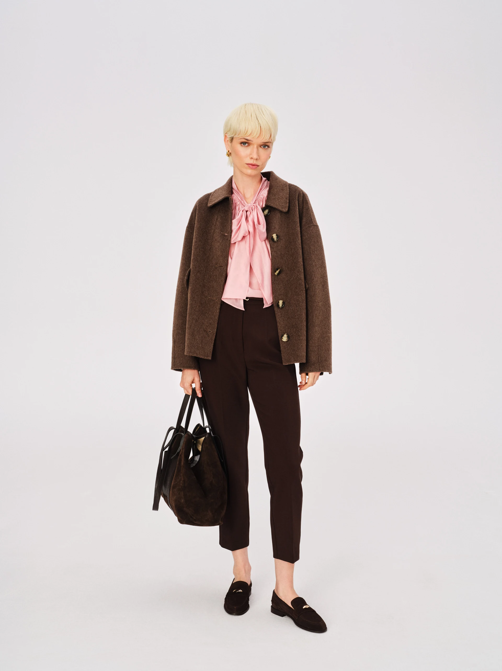 Elegant cigarette pants in chocolate brown