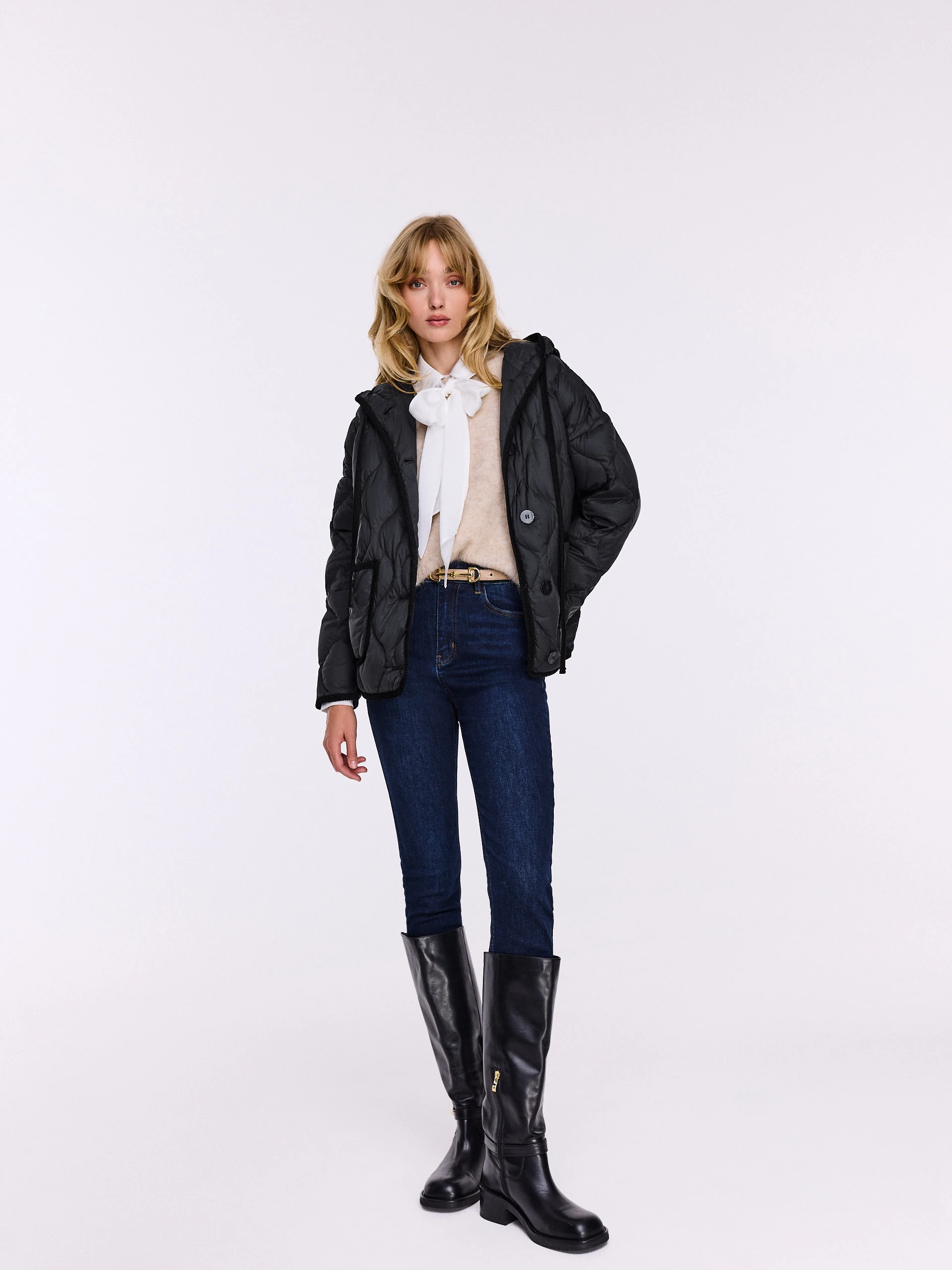 Navy blue slim-fit jeans