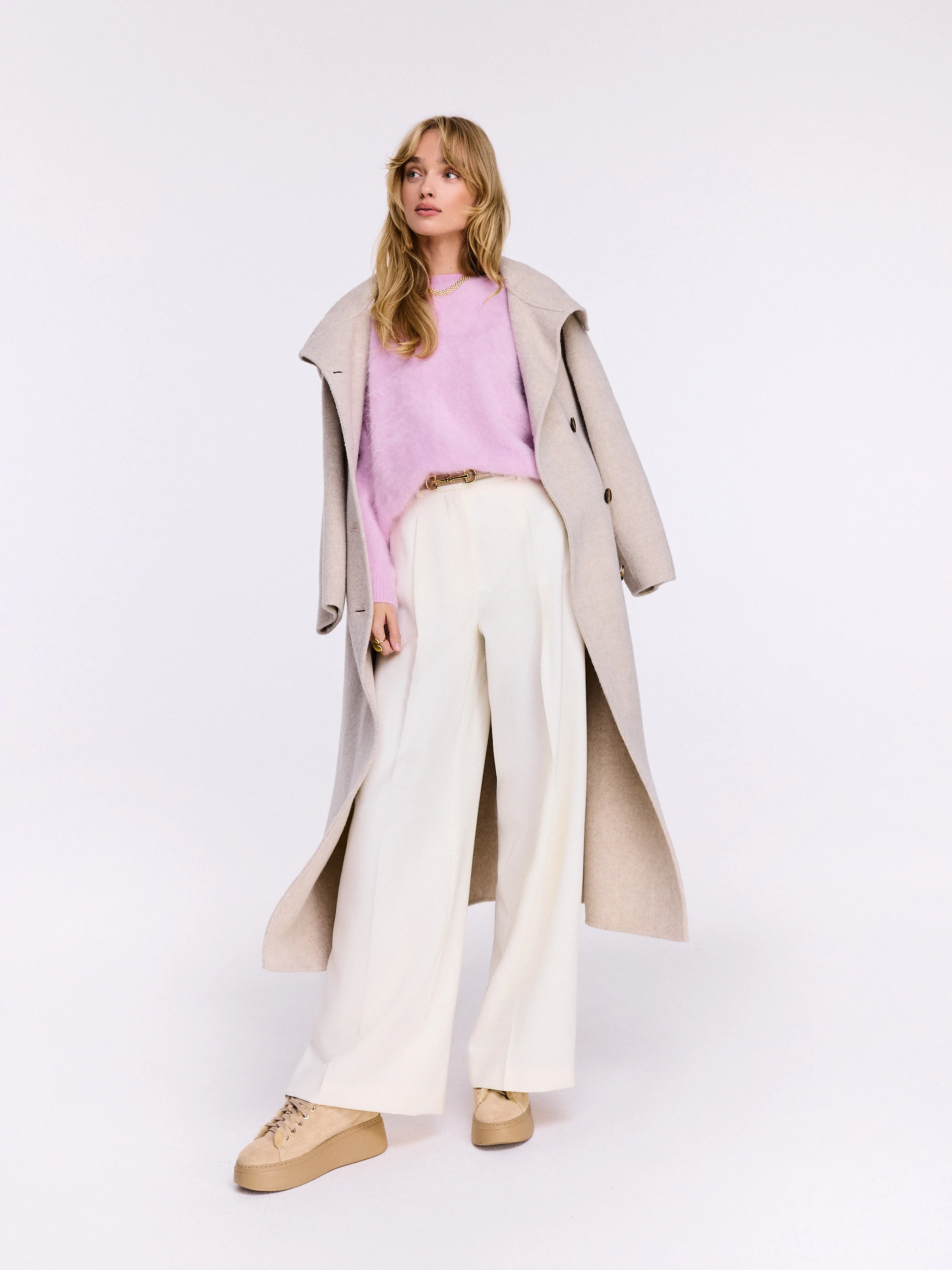 Light pink cashmere sweater