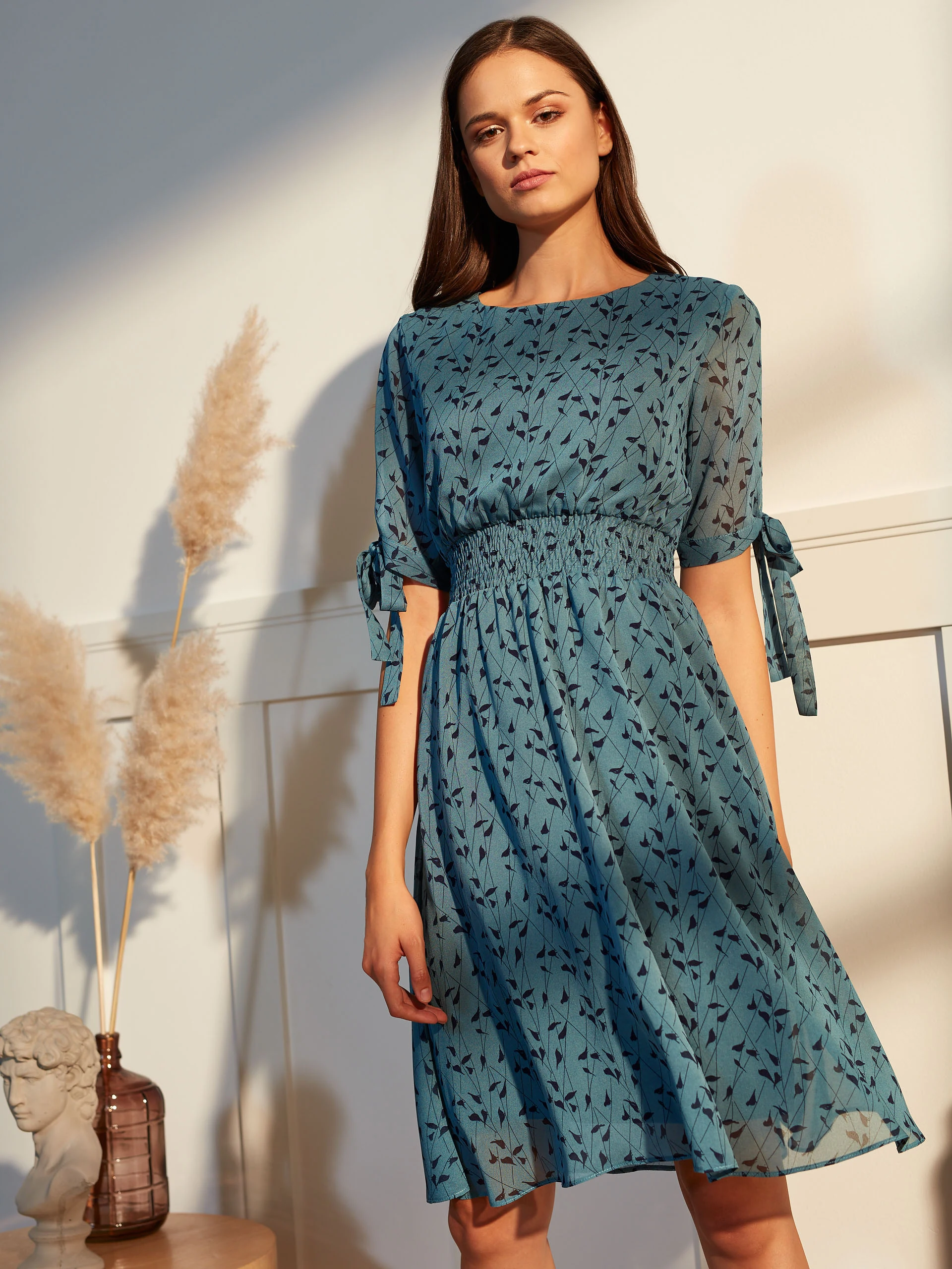 DRESS WITH CUT-OUTS ON SHOULDERS