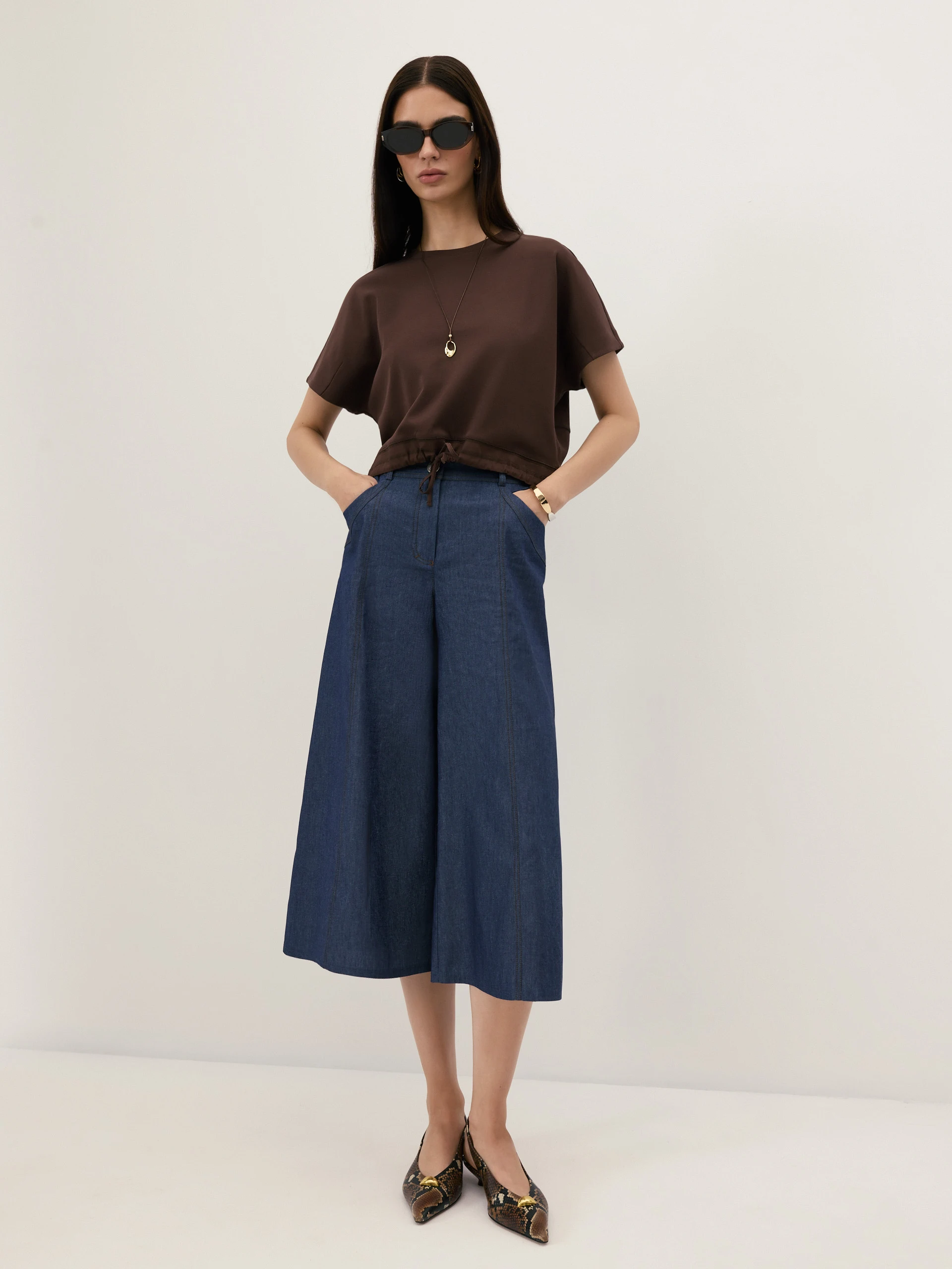 Navy blue wide-leg pants