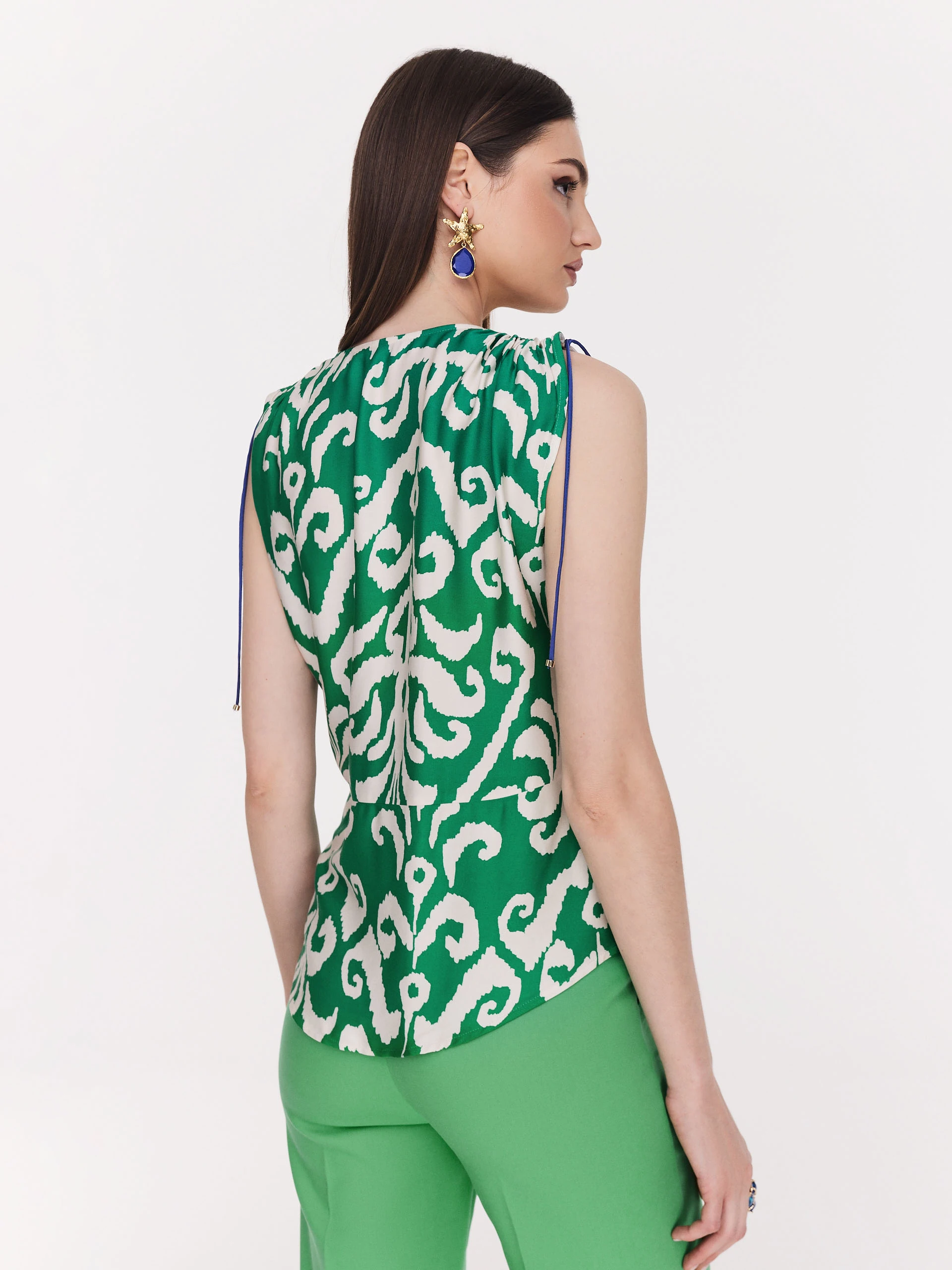 Green viscose blouse tied at the waist