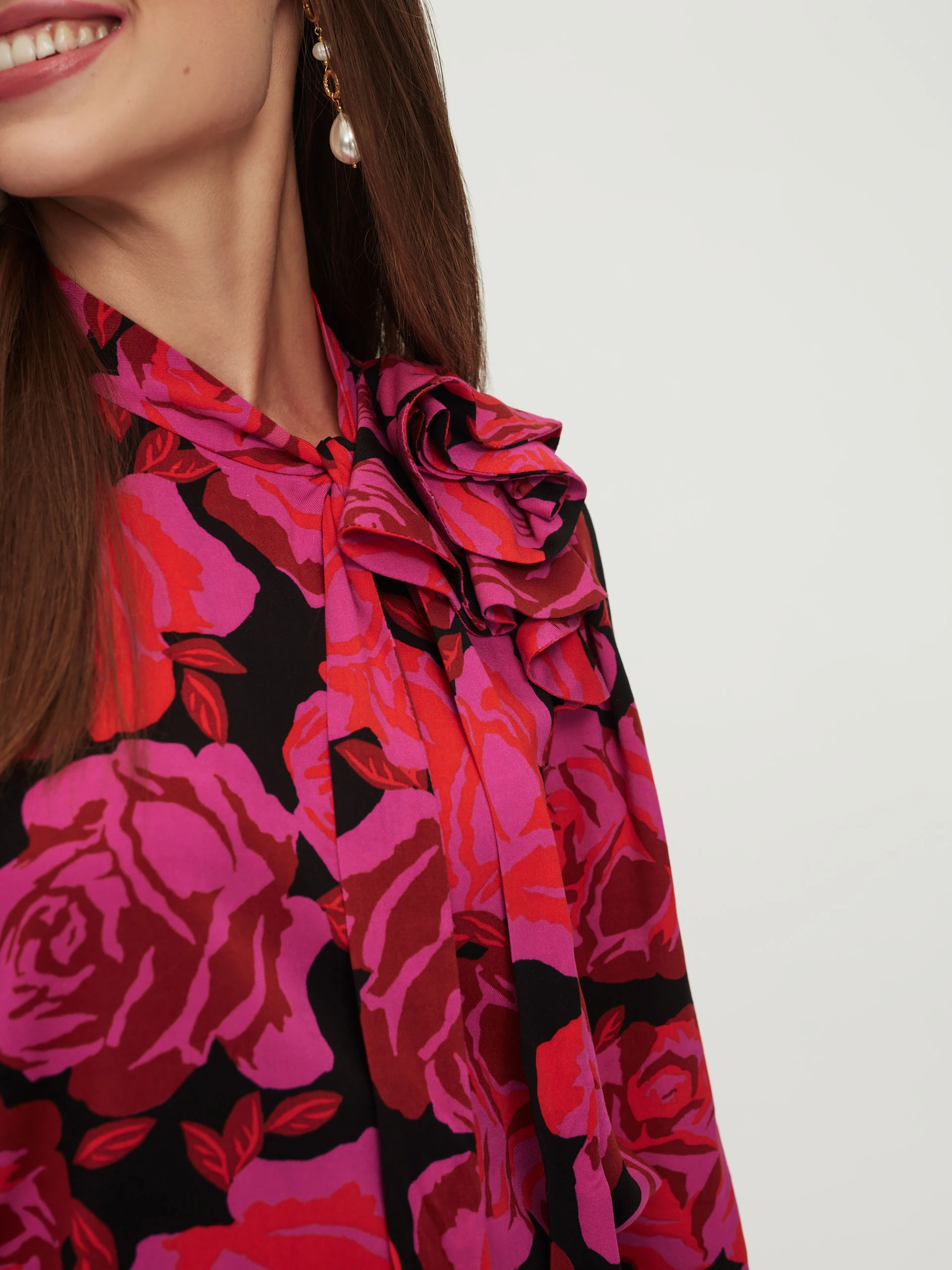 Long sleeve blouse in roses