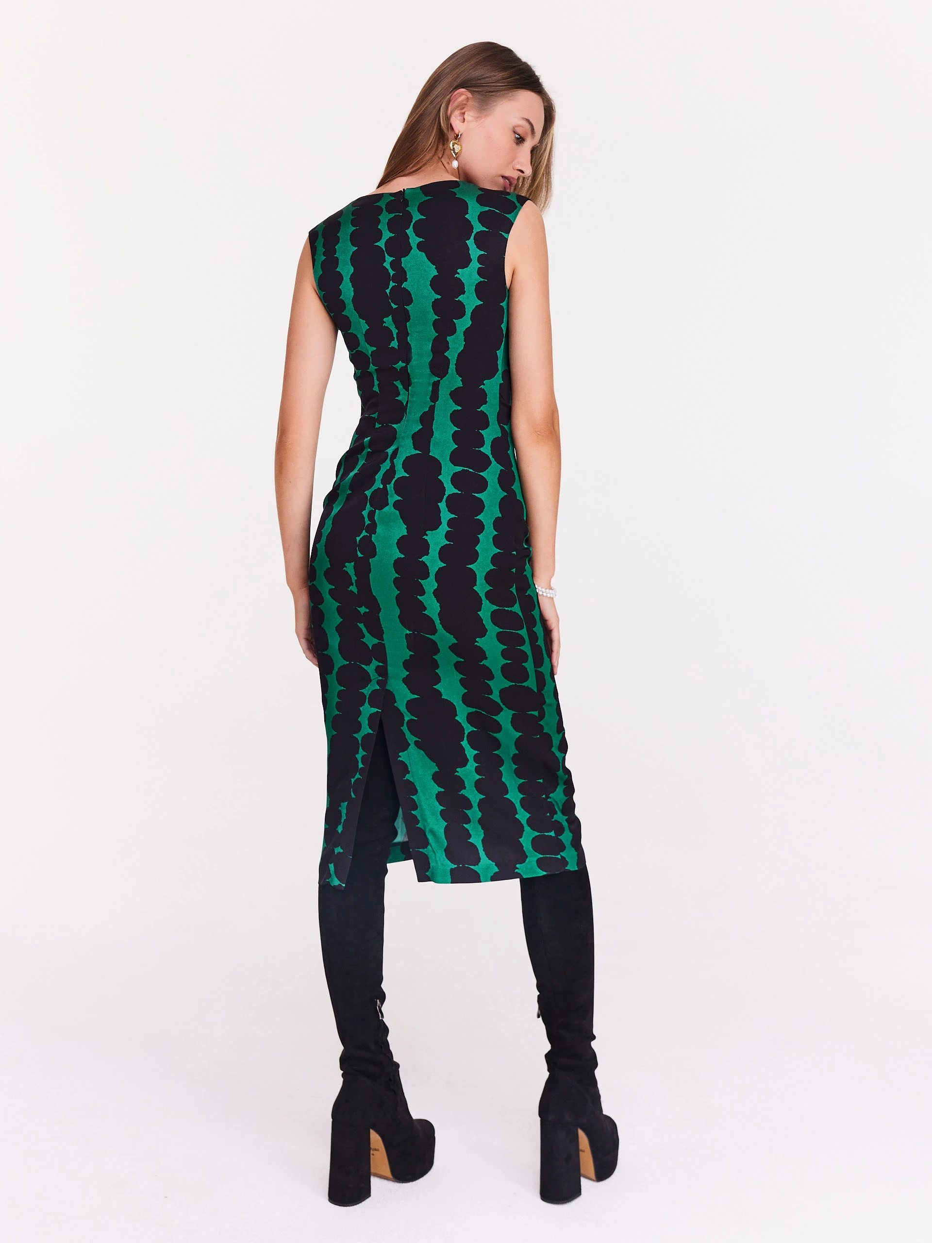 Matching green dress with black pattern