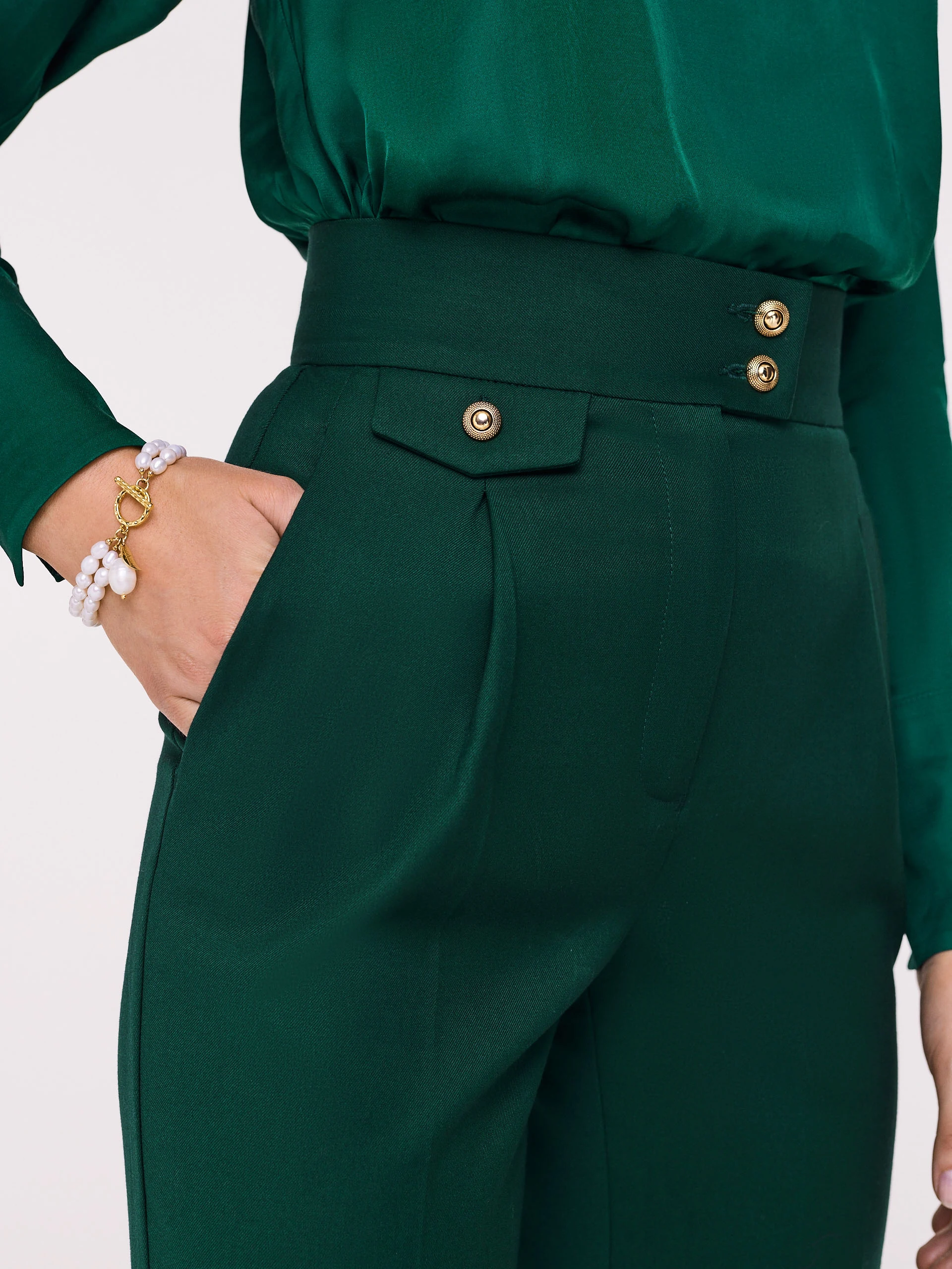 Dark green high-waisted cigarillos