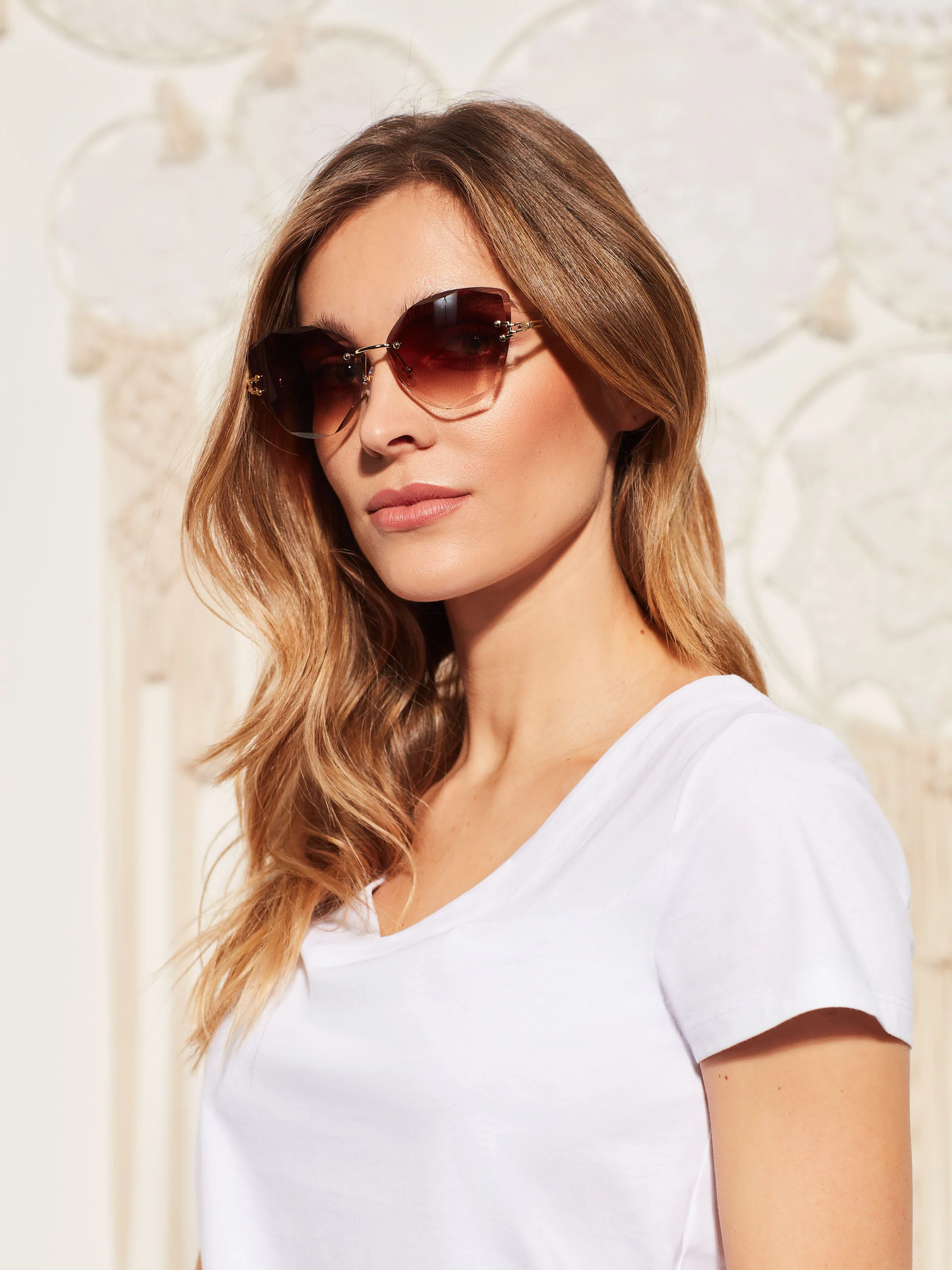 SUNGLASSES