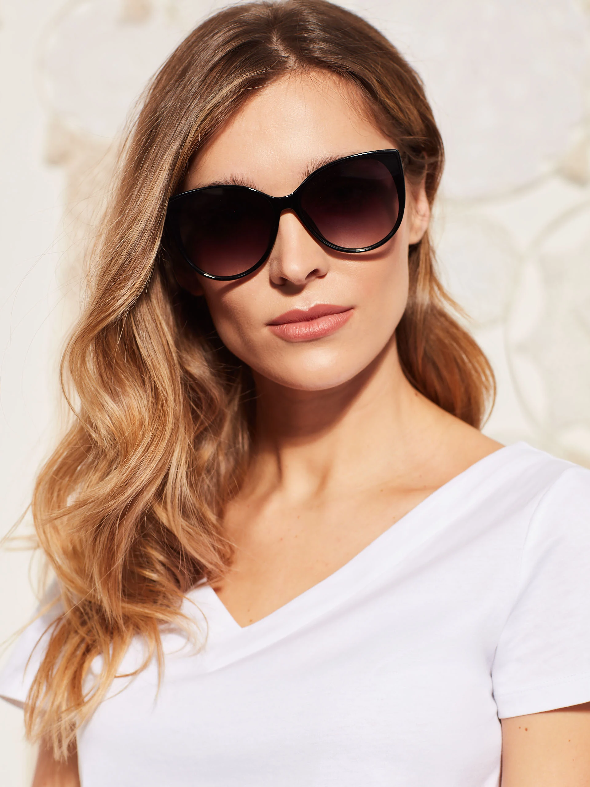 SUNGLASSES