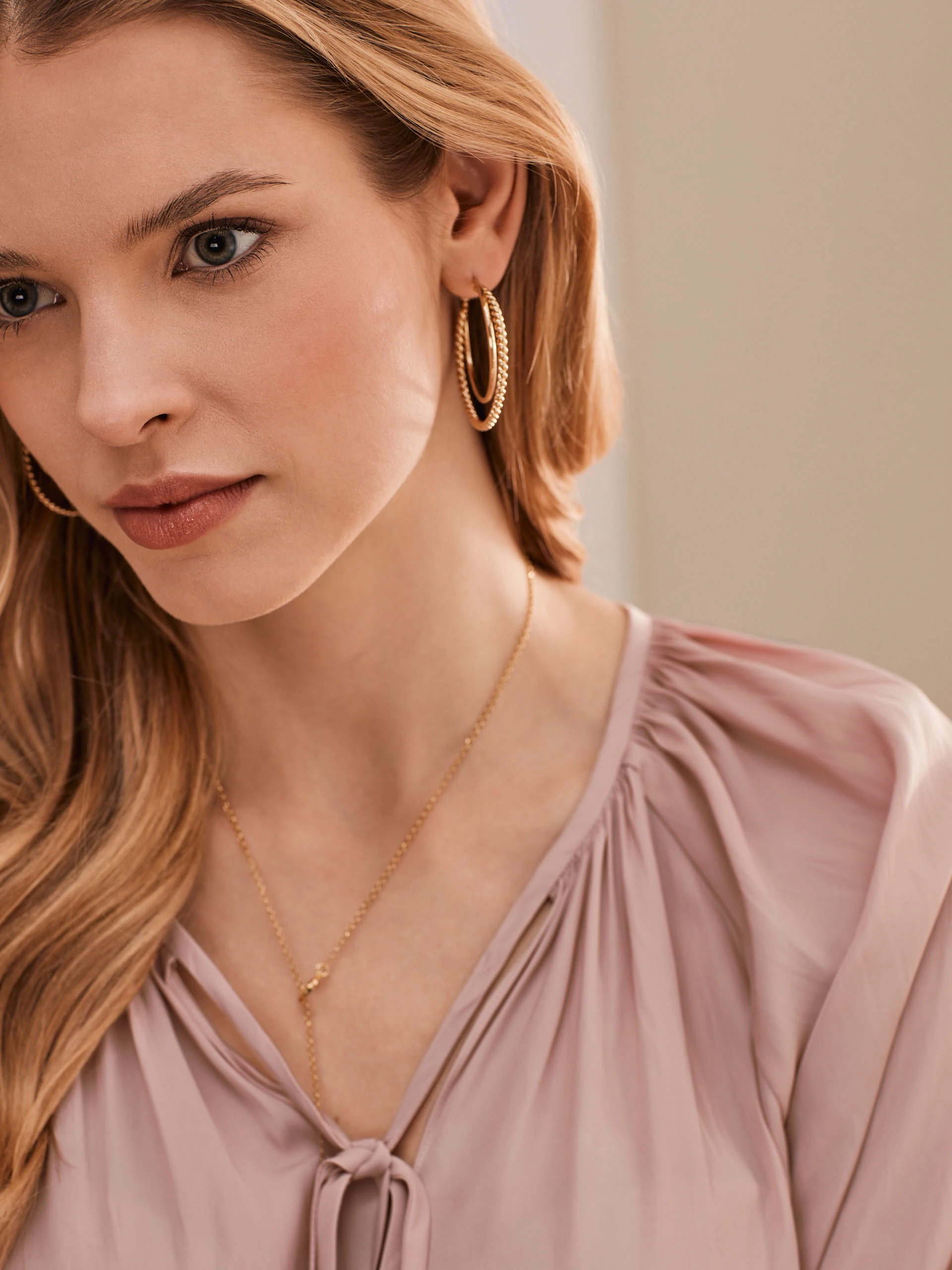 GOLD-PLATED CIRCLE EARRINGS
