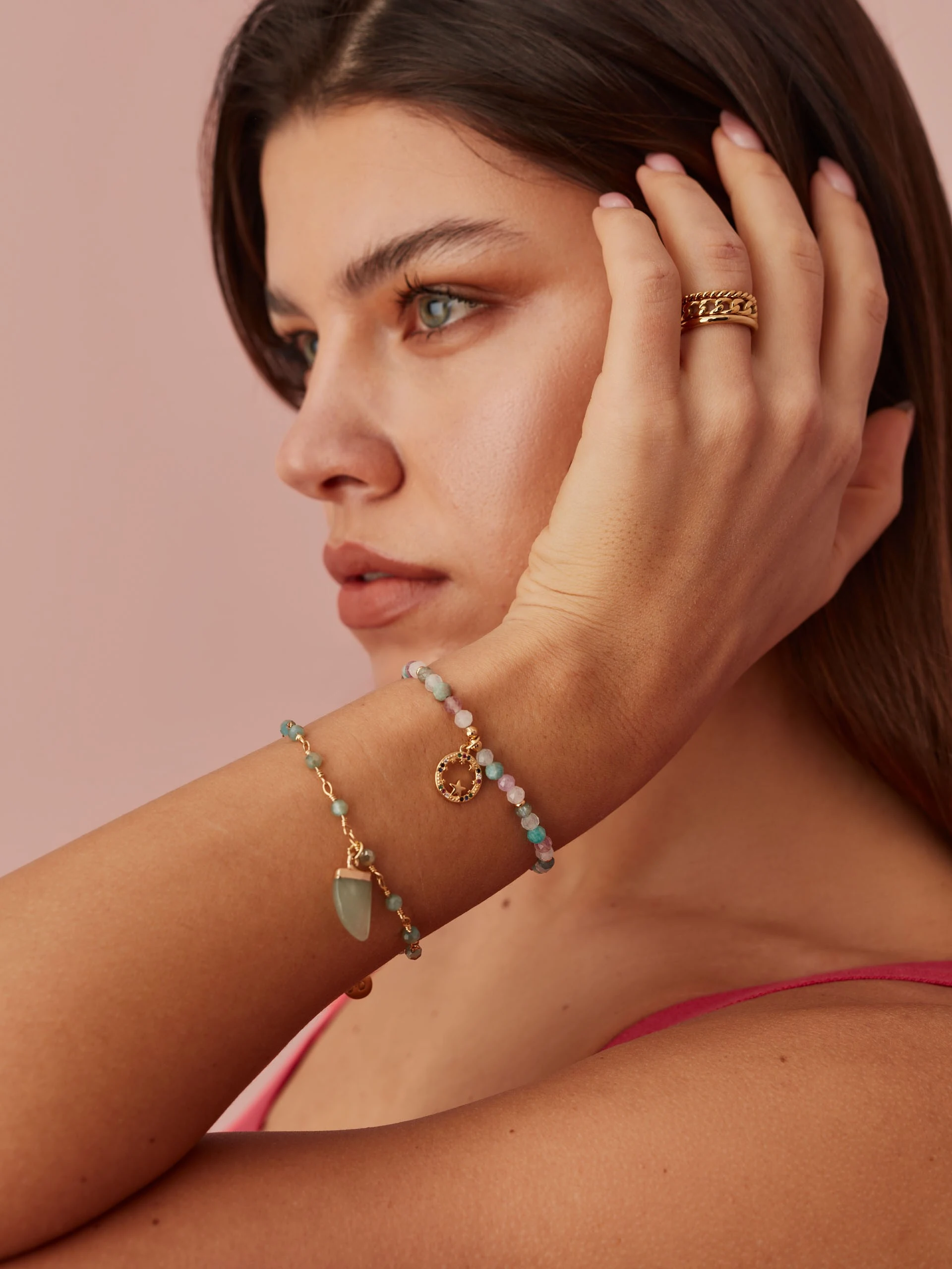 SET OF BRACELETS WITH NATURAL STONES
