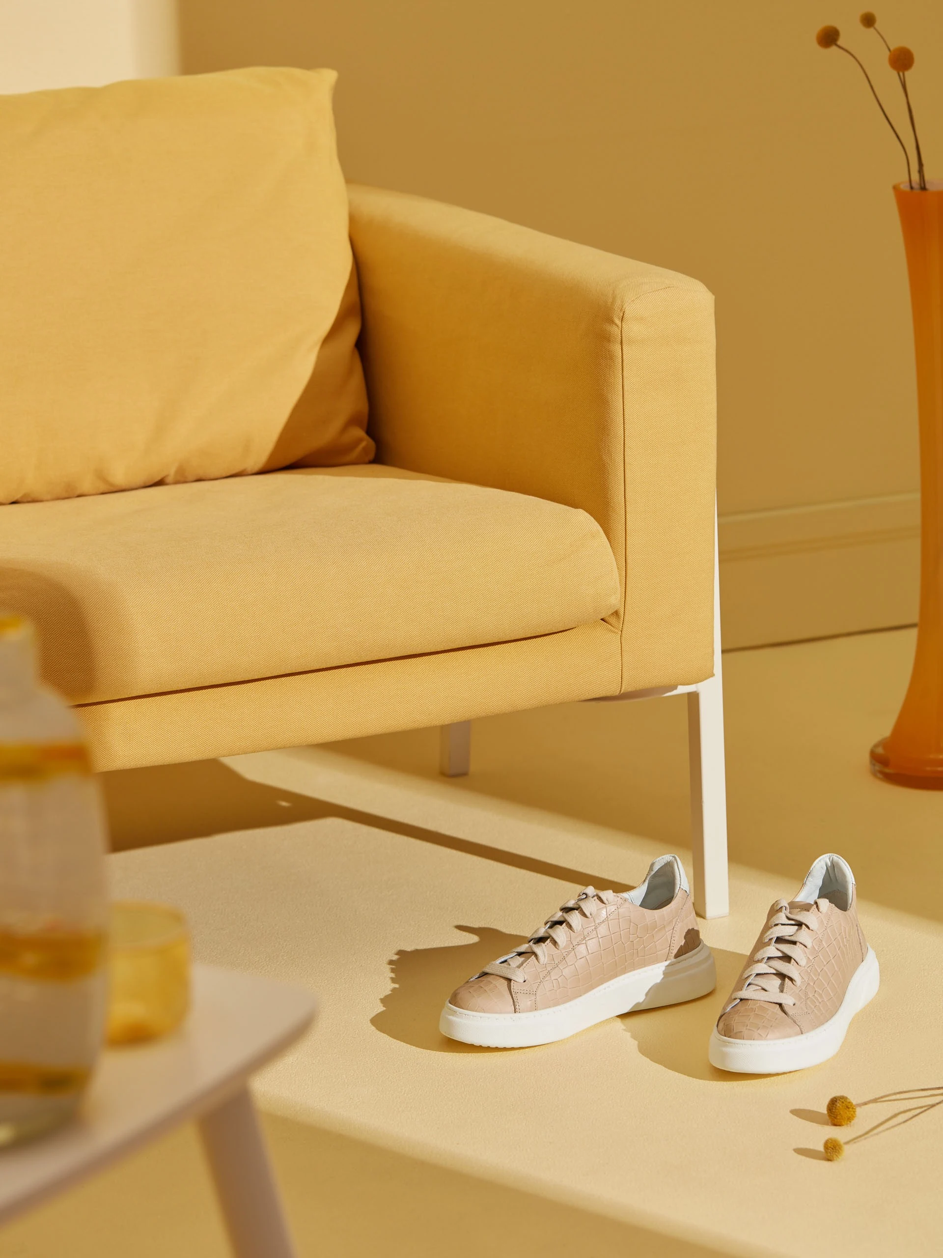 BEIGE SNEAKERS