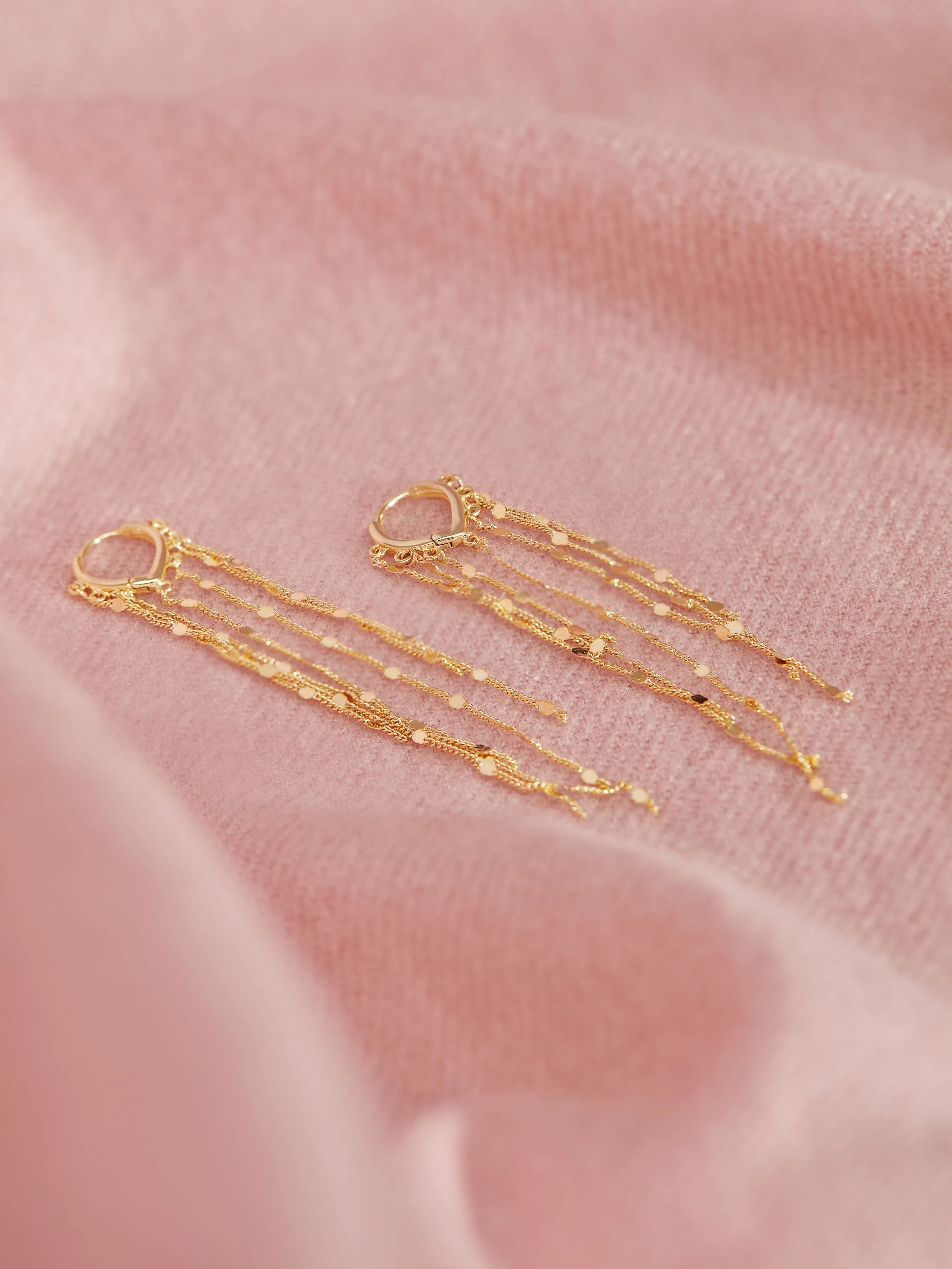 LONG GOLD-PLATED EARRINGS