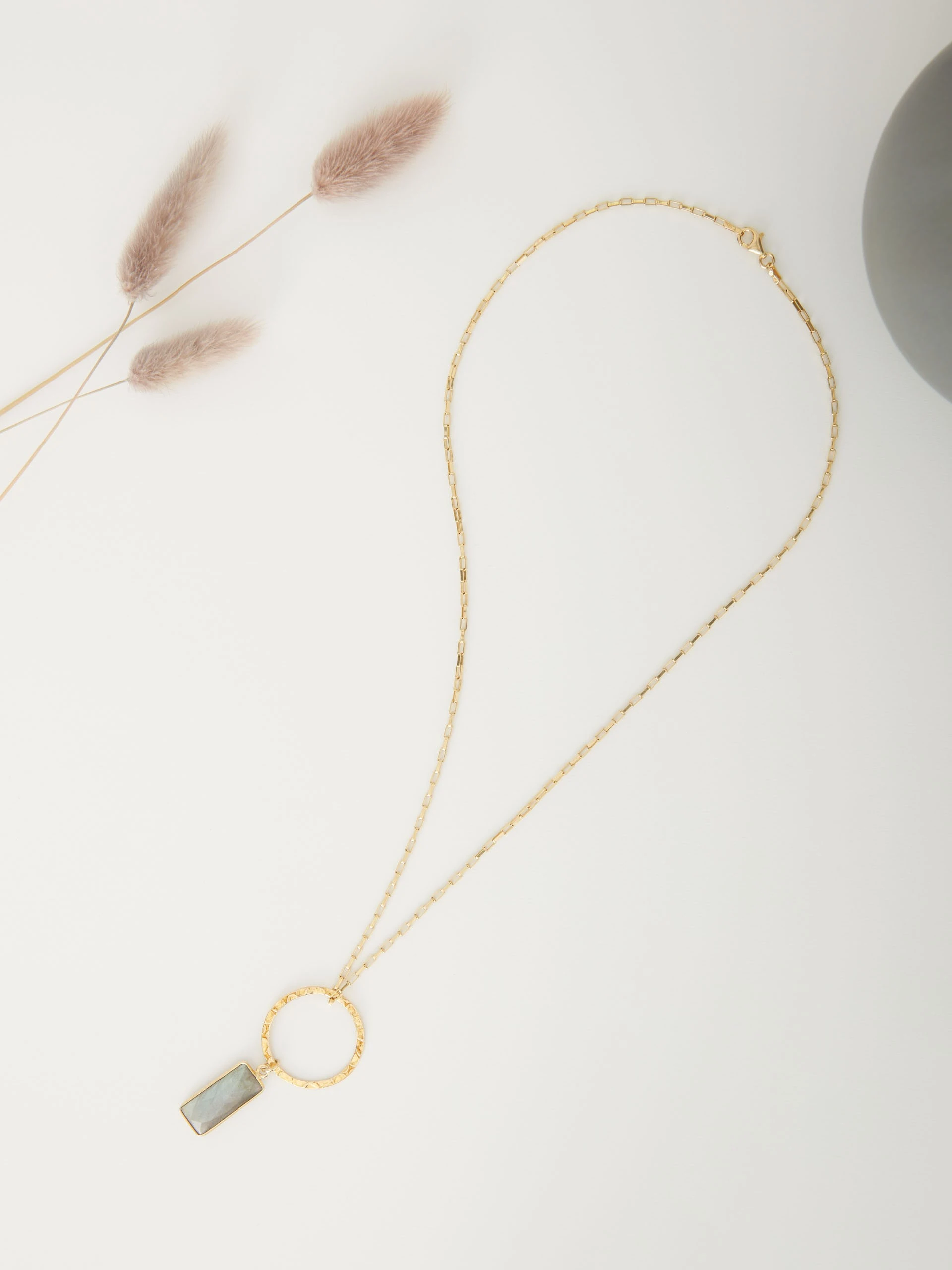 GOLD PLATED NECKLACE WITH LABRADORITE