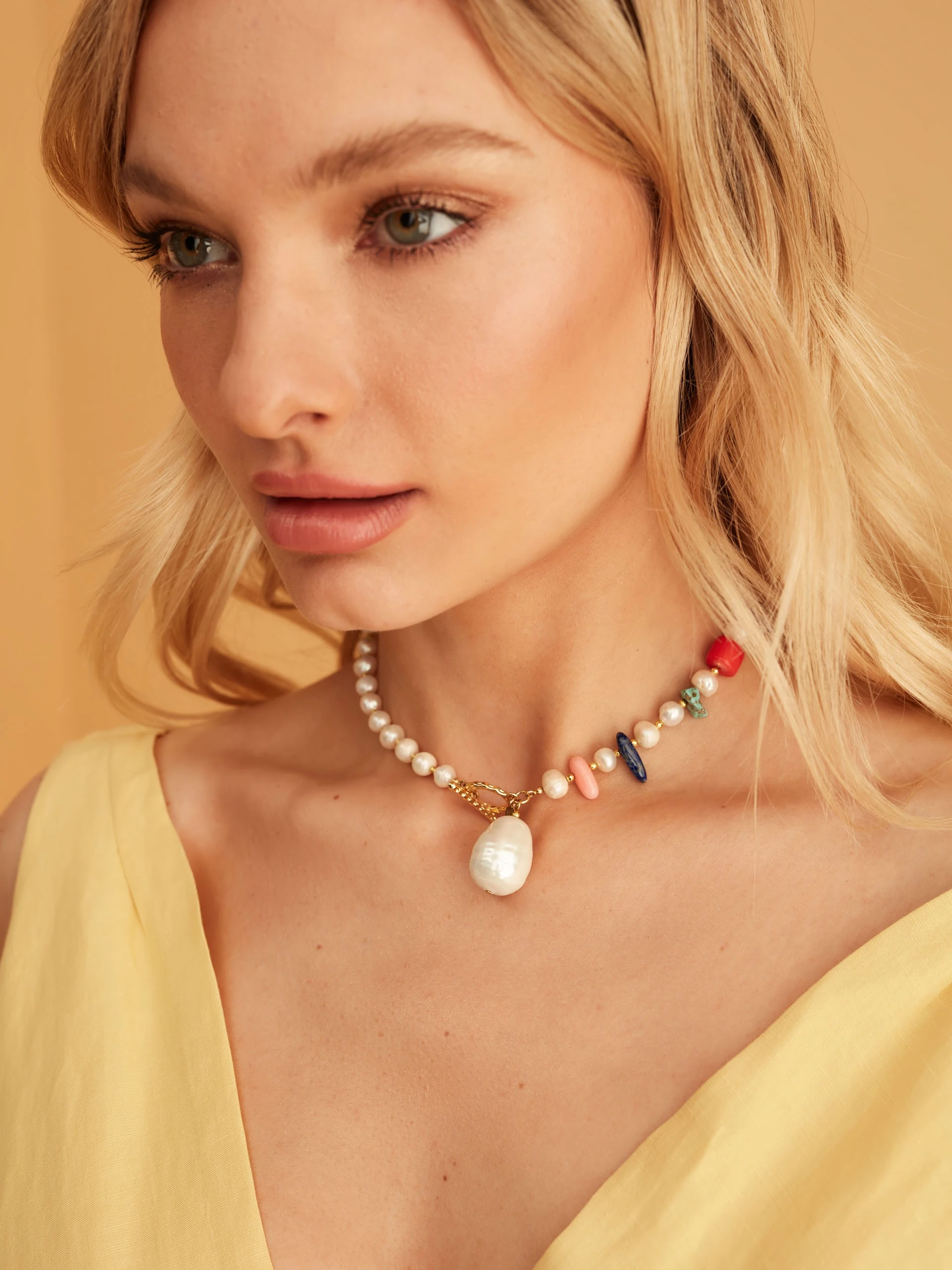 PEARL NECKLACE WITH CHARMS